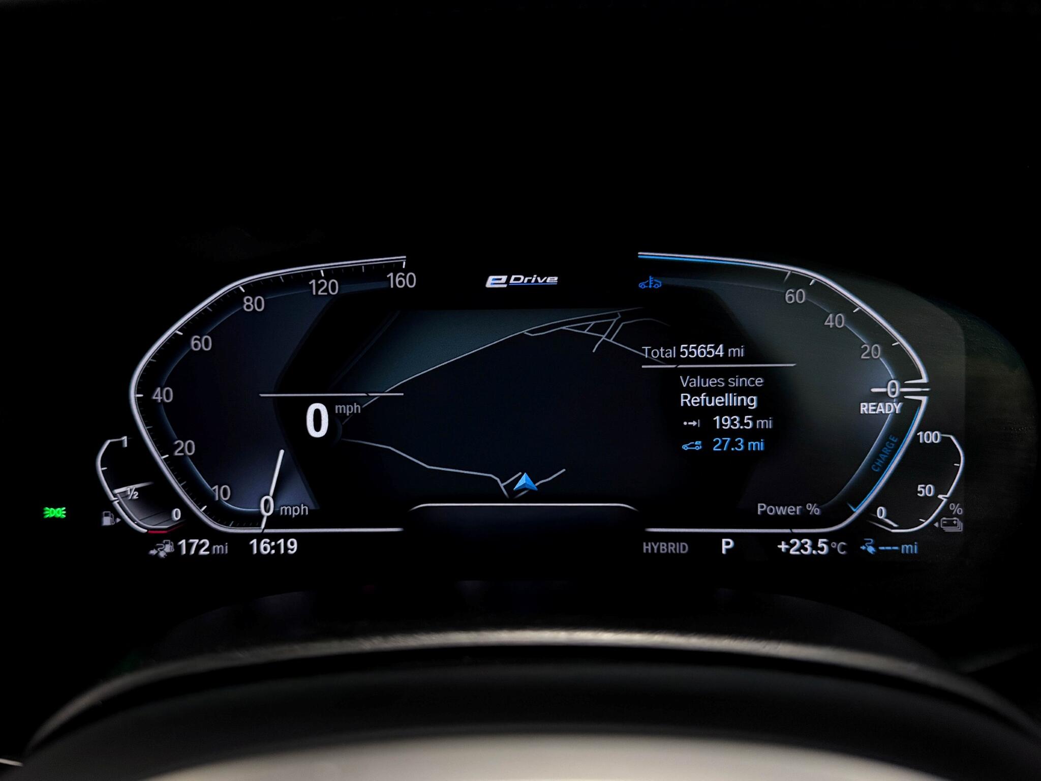 BMW 5 Series view 35