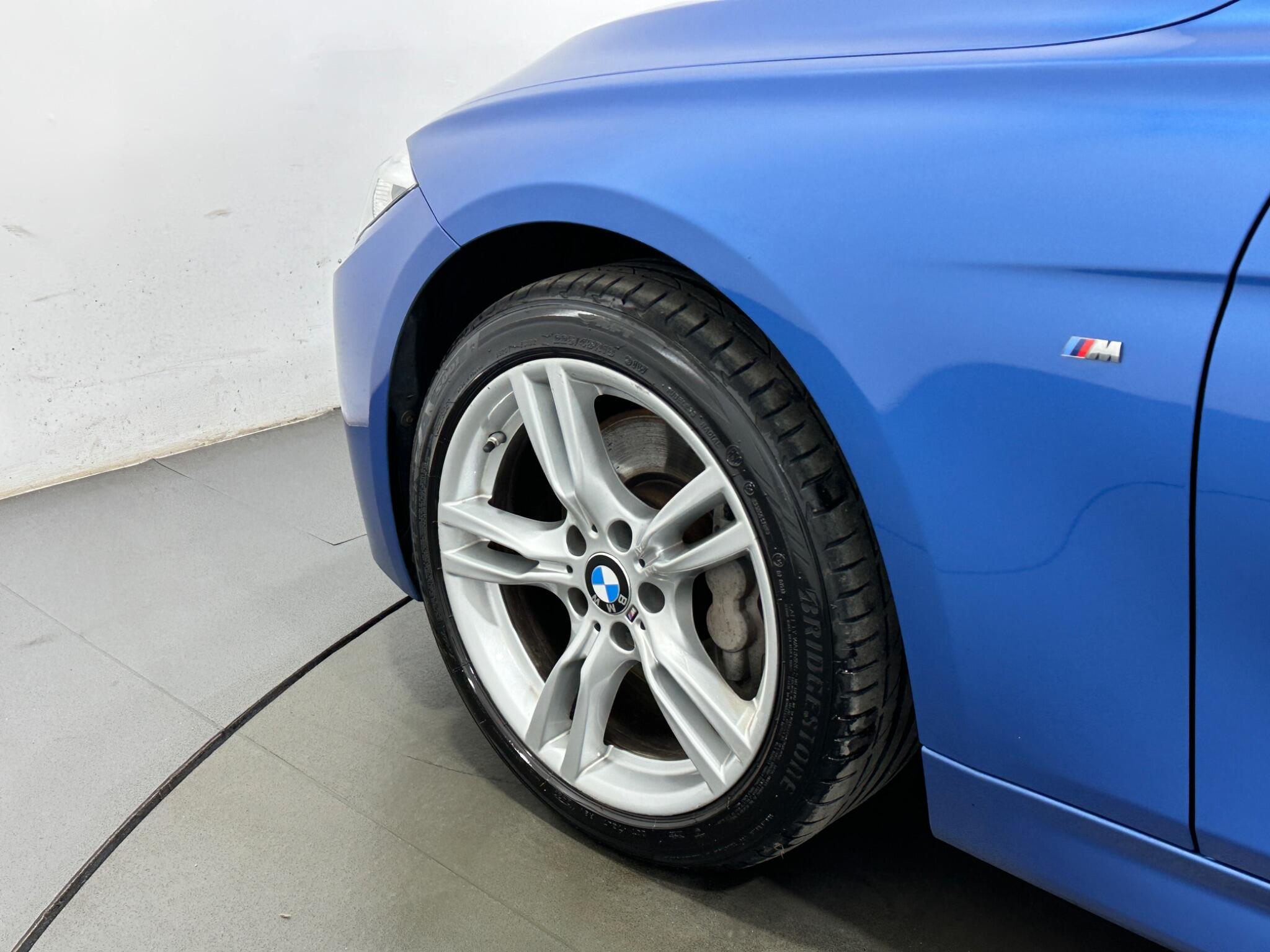 BMW 3 Series view 48