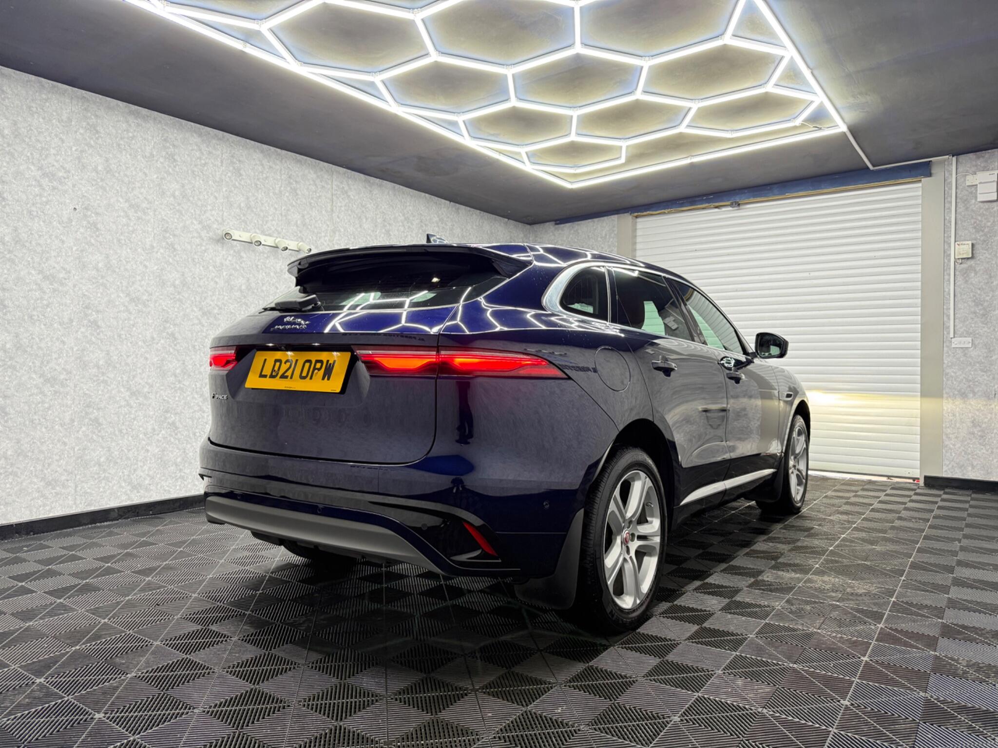 Jaguar F-Pace view 4