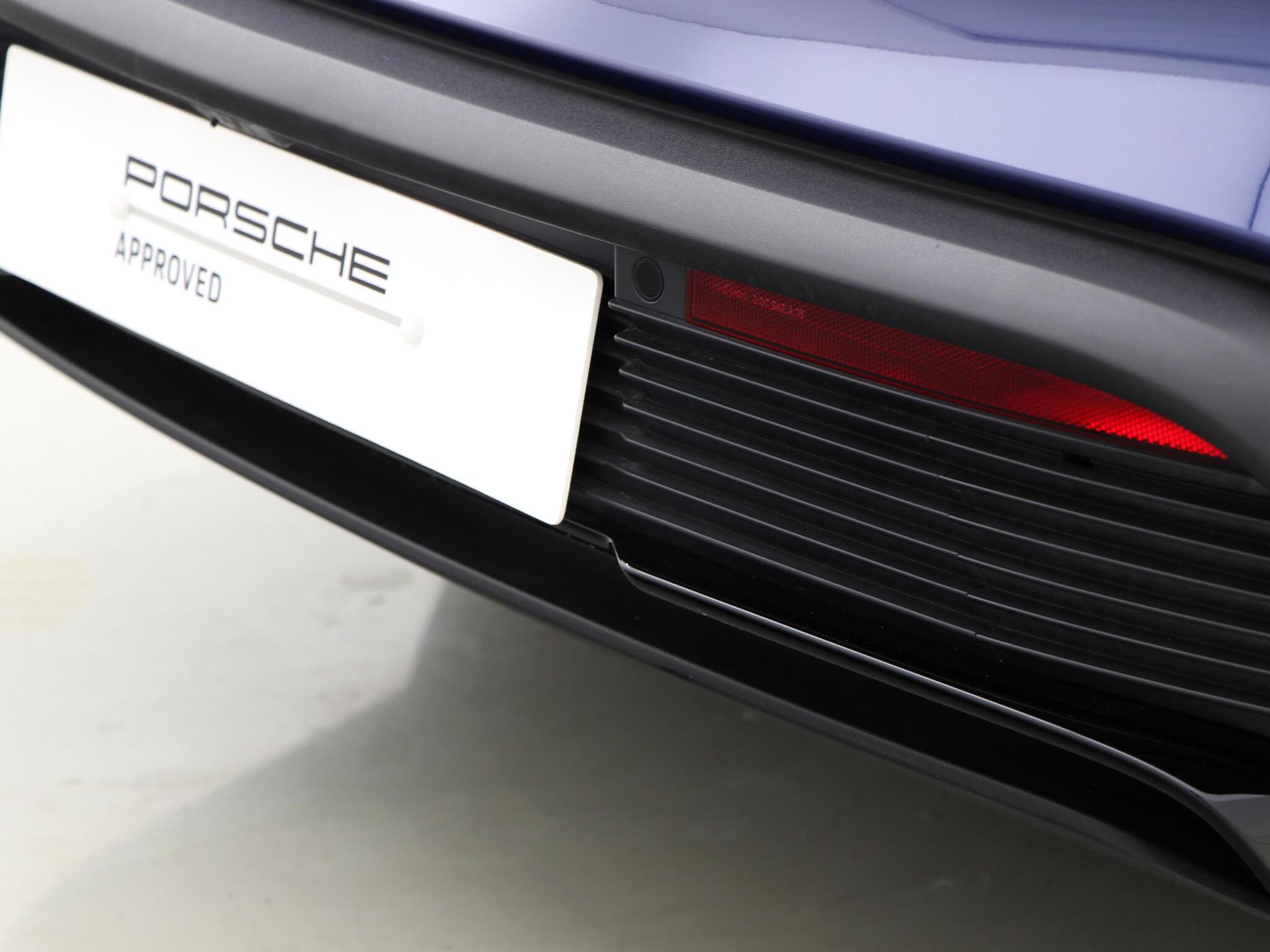 Porsche Taycan view 17