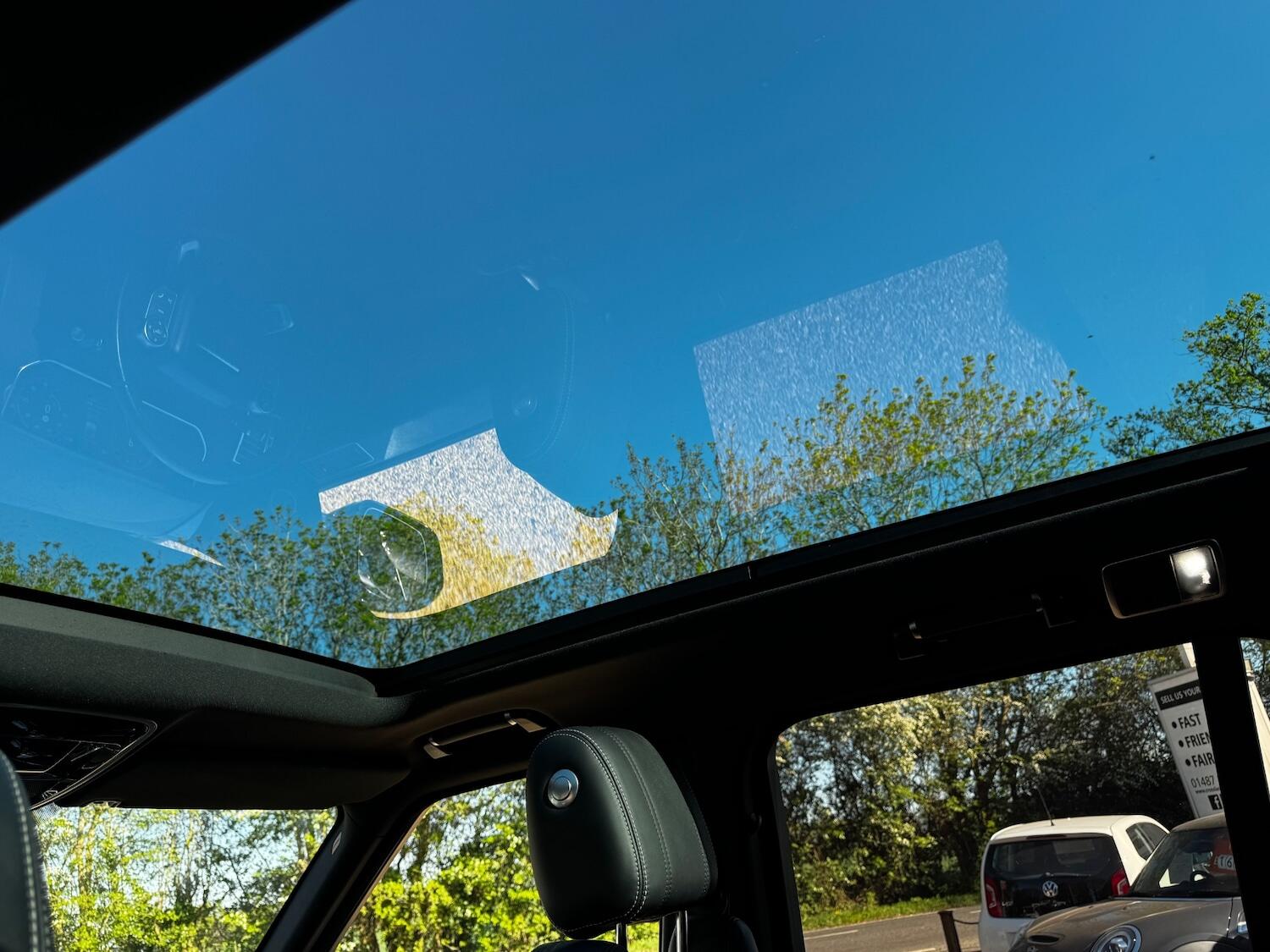 Land Rover Range Rover view 12