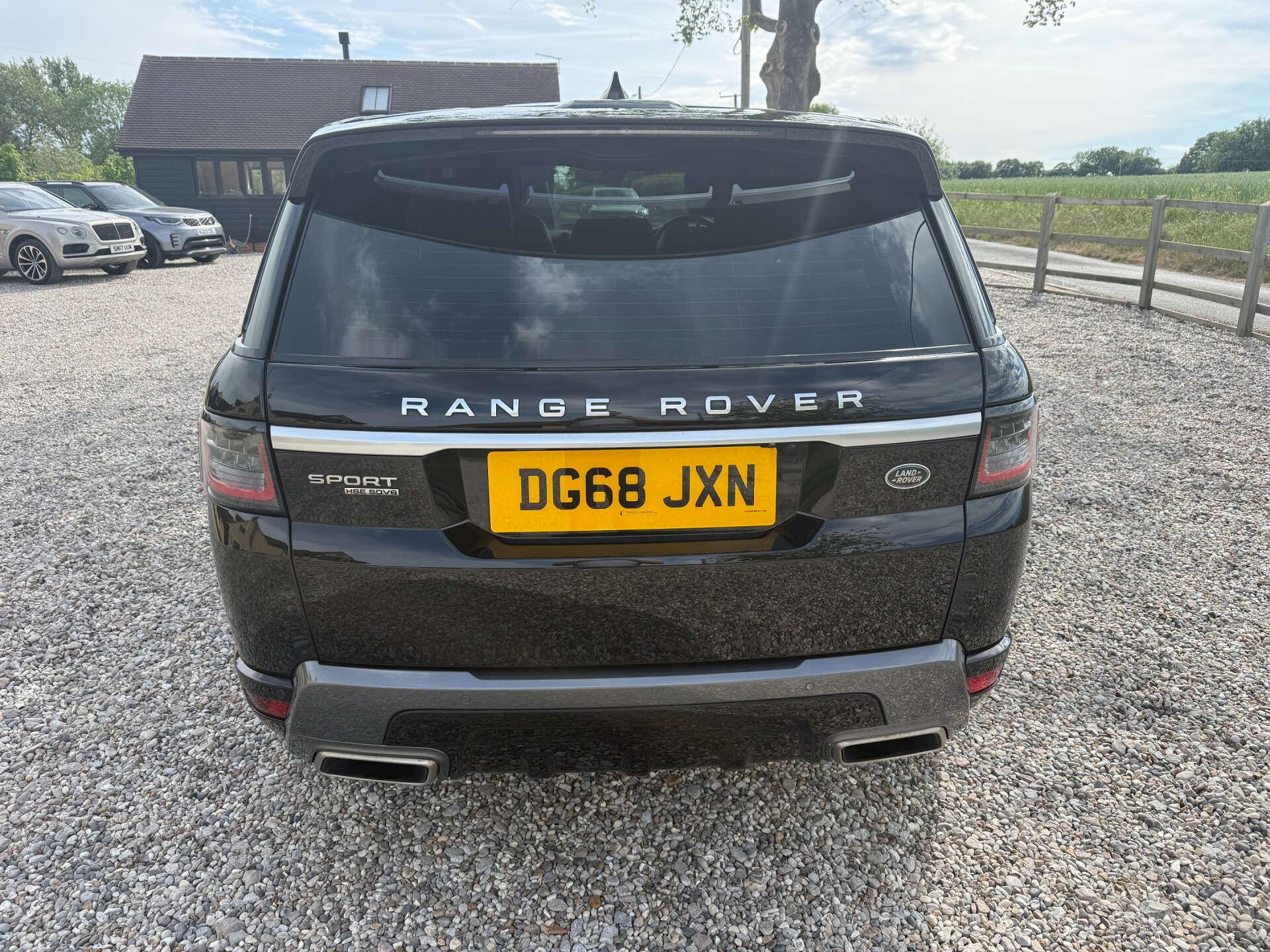 Land Rover Range Rover Sport view 8