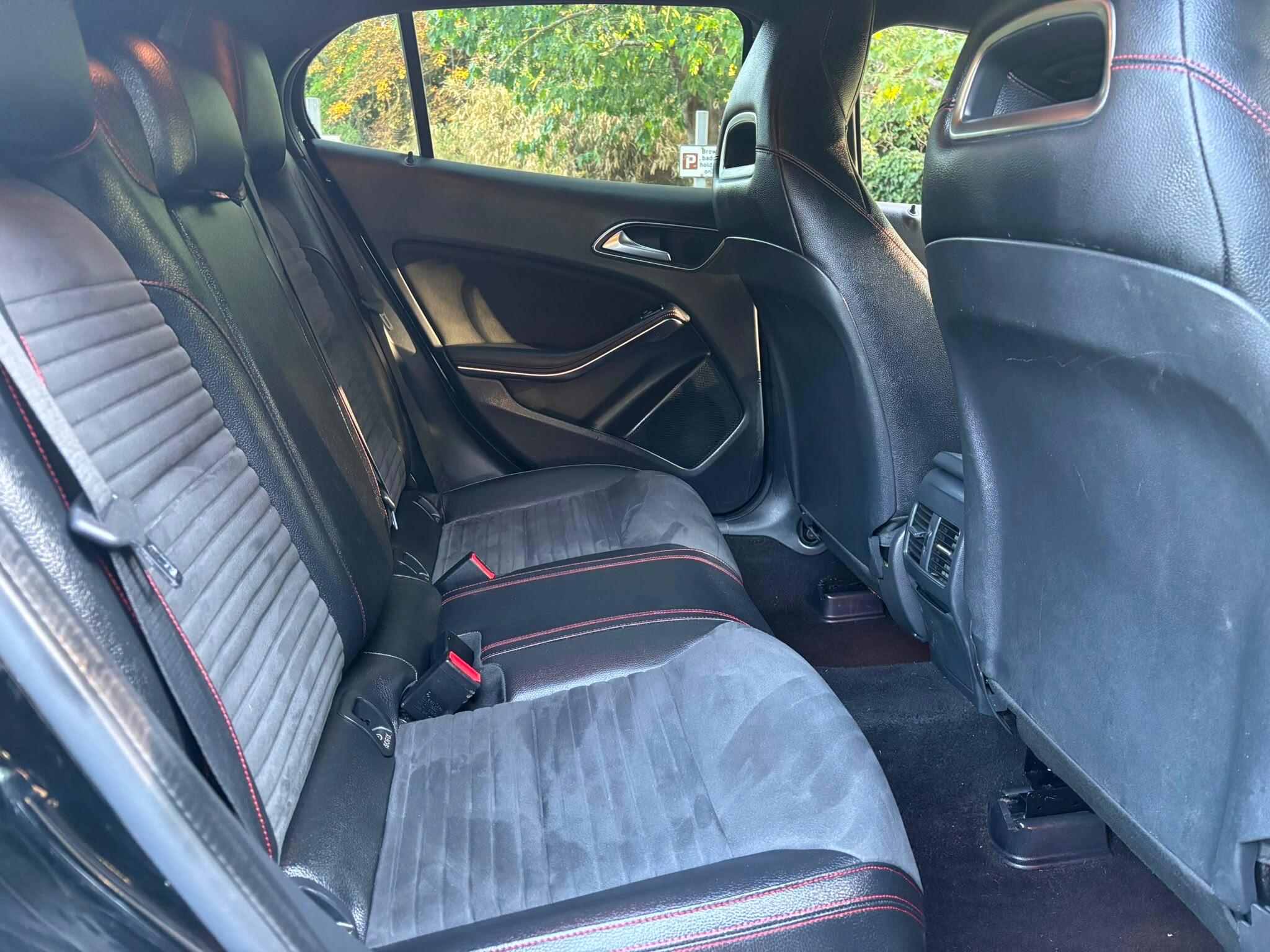 Mercedes-Benz Gla view 16