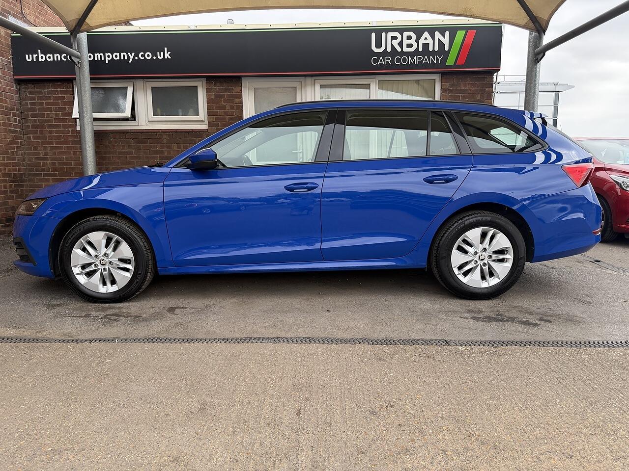 Skoda Octavia view 3