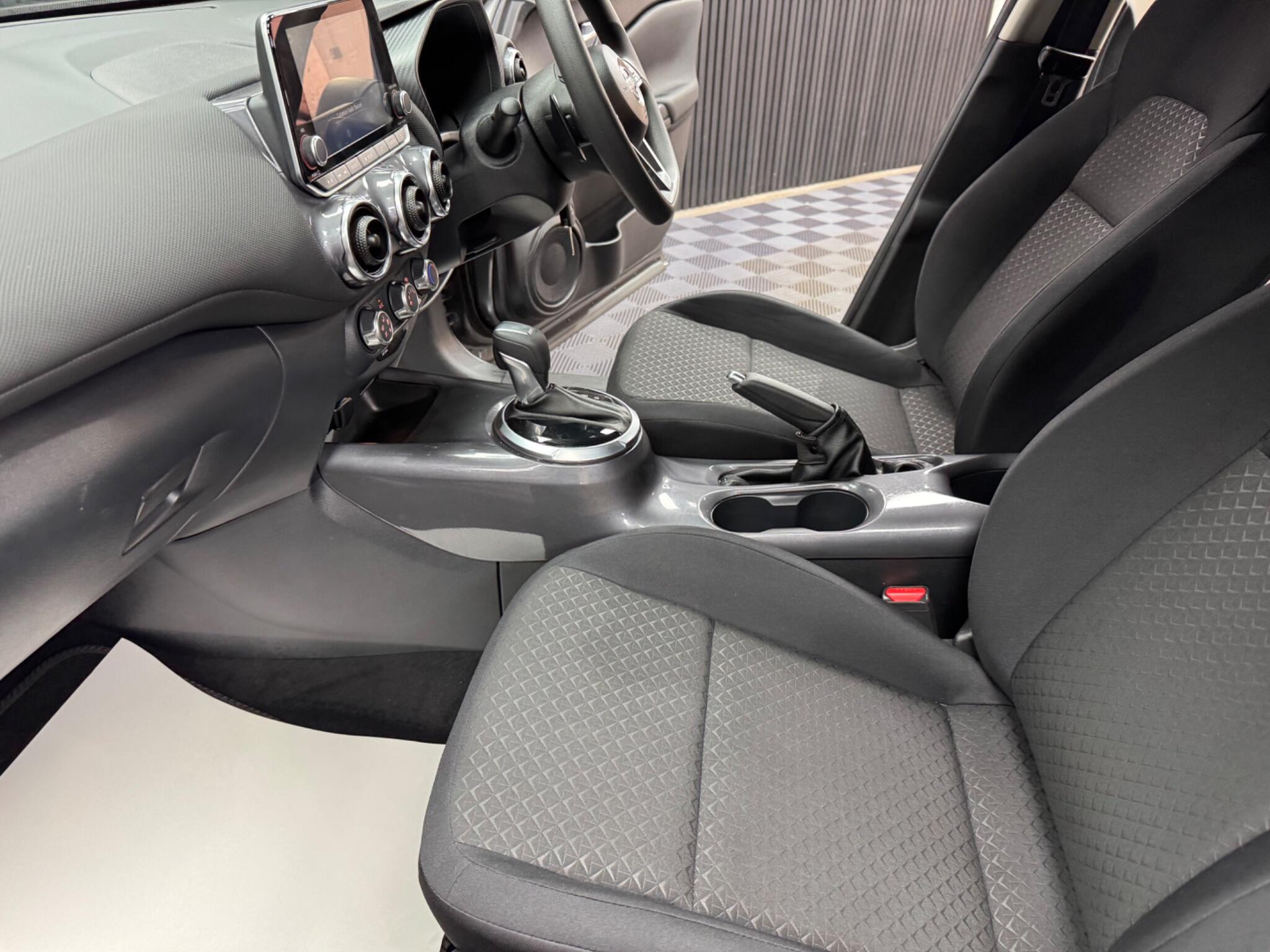 Nissan Juke view 45