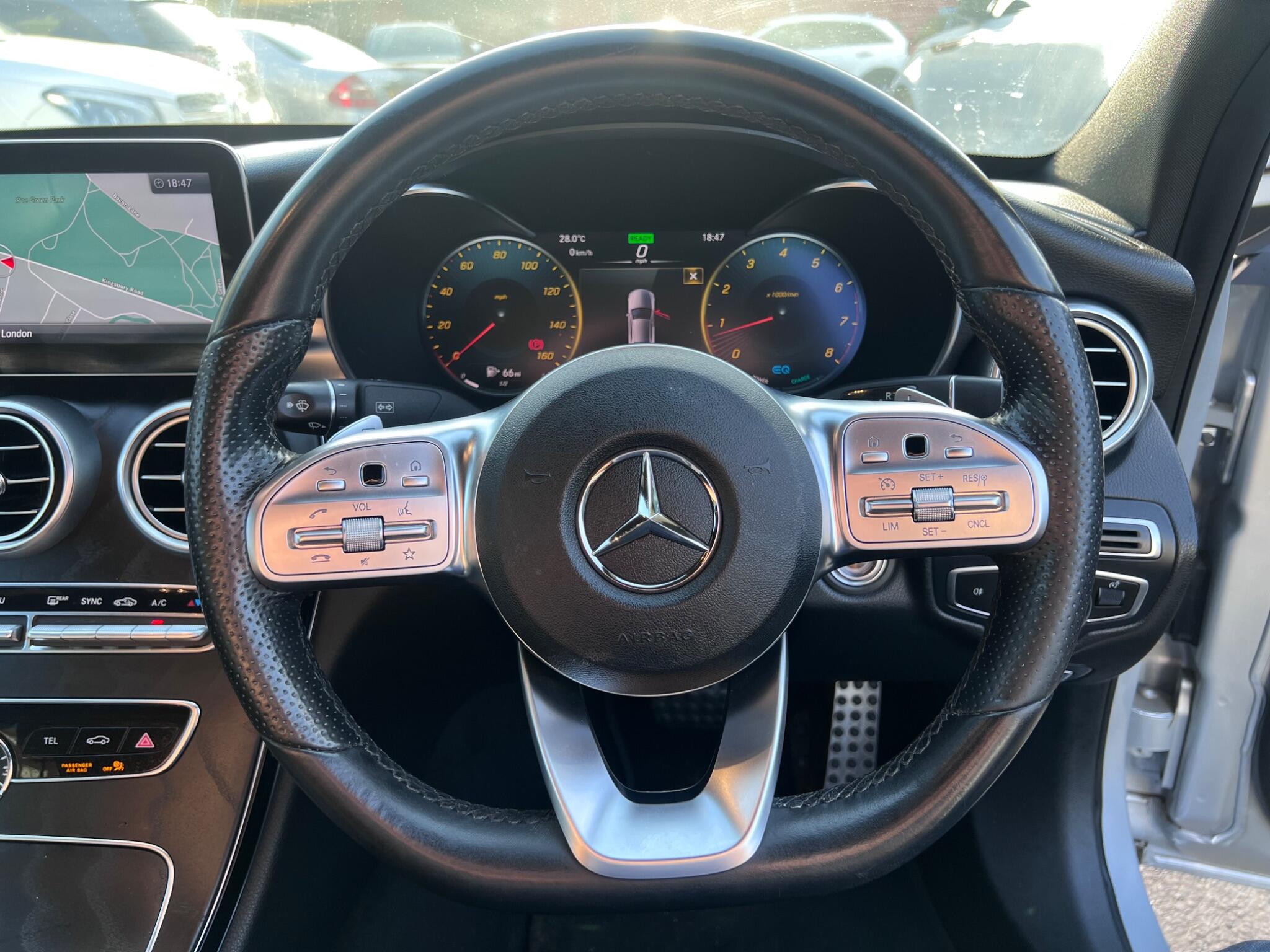 Mercedes-Benz C Class view 19