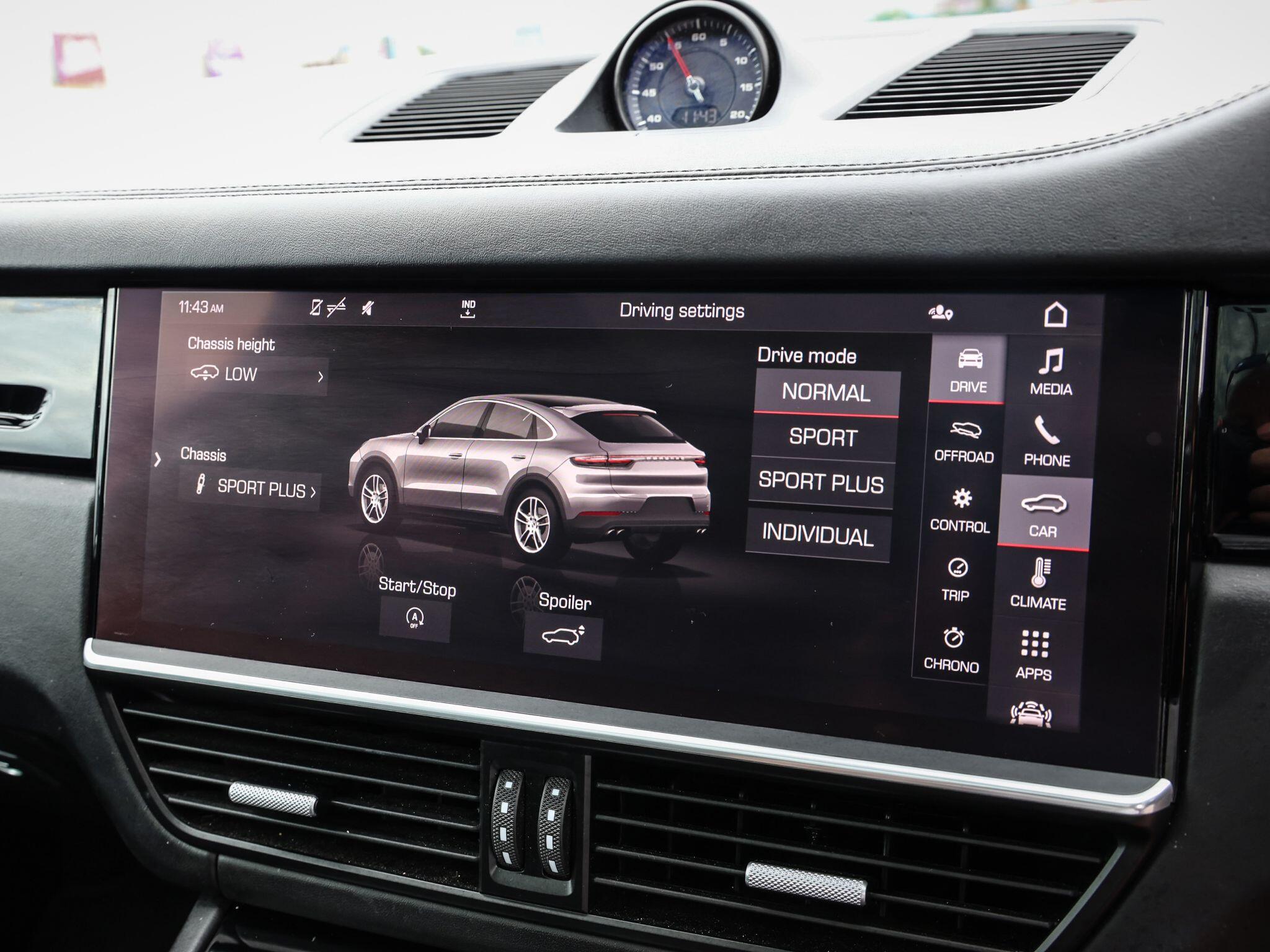 Porsche Cayenne view 49