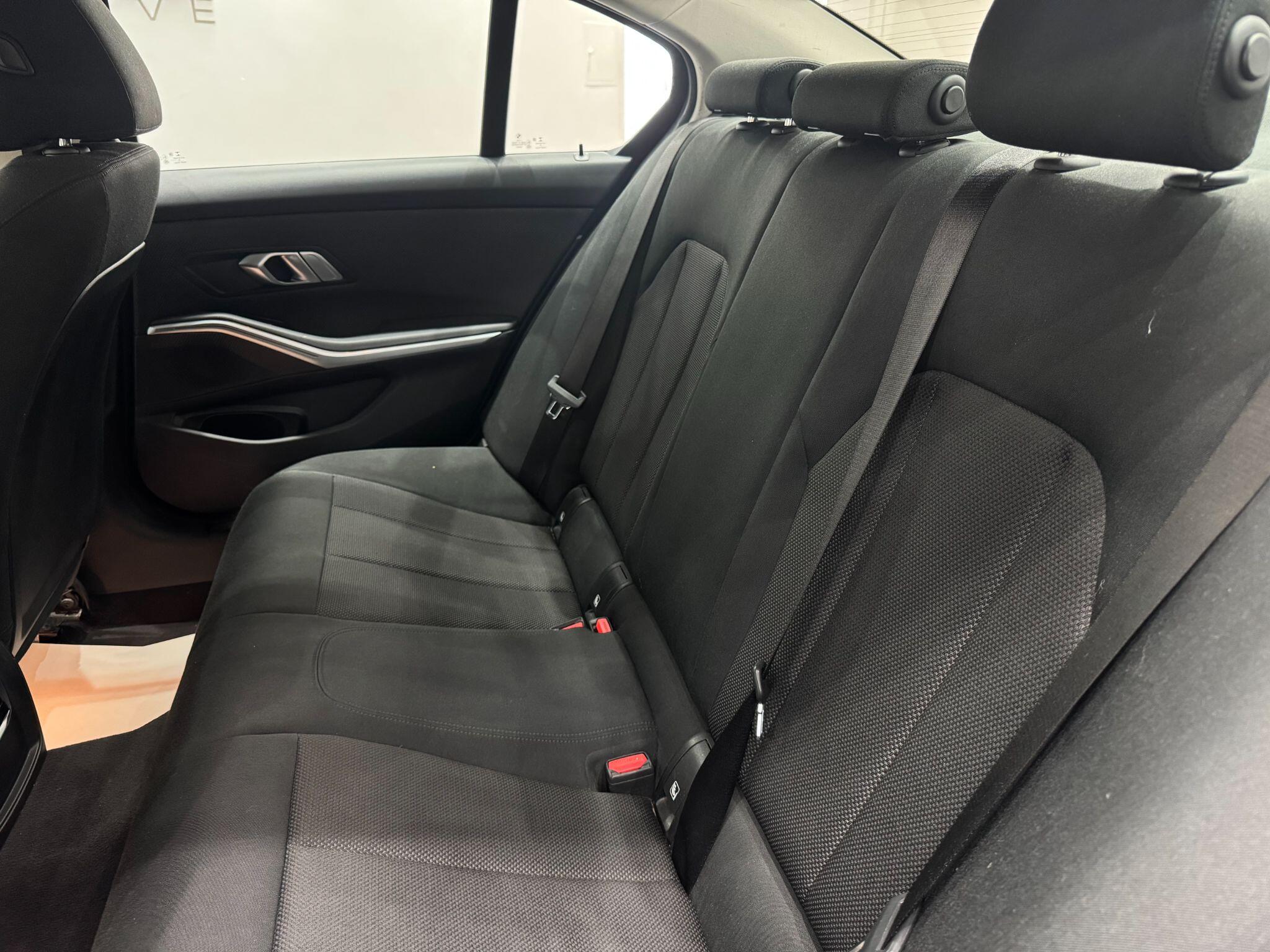 BMW 3 Series view 53