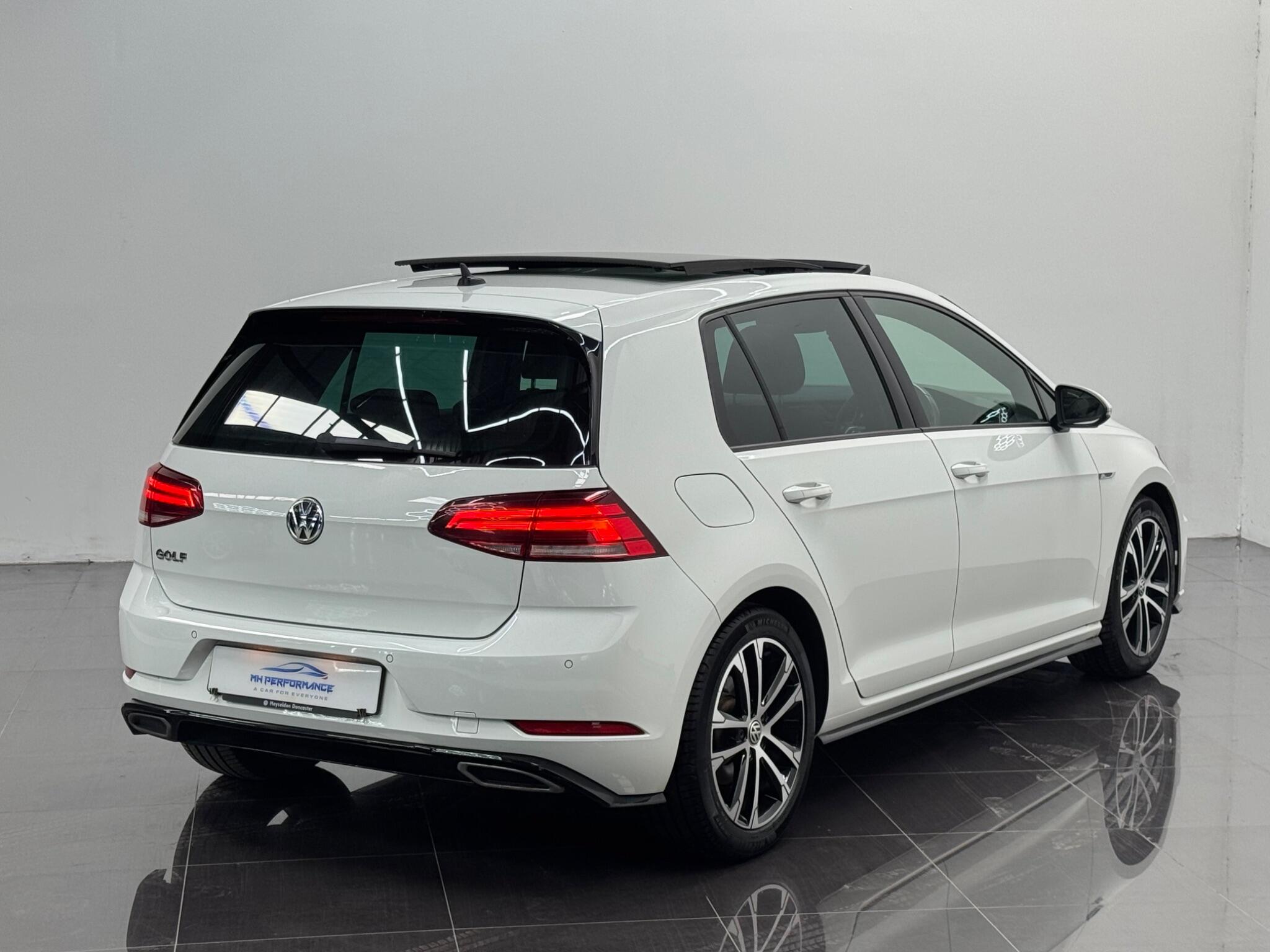 Volkswagen Golf view 78
