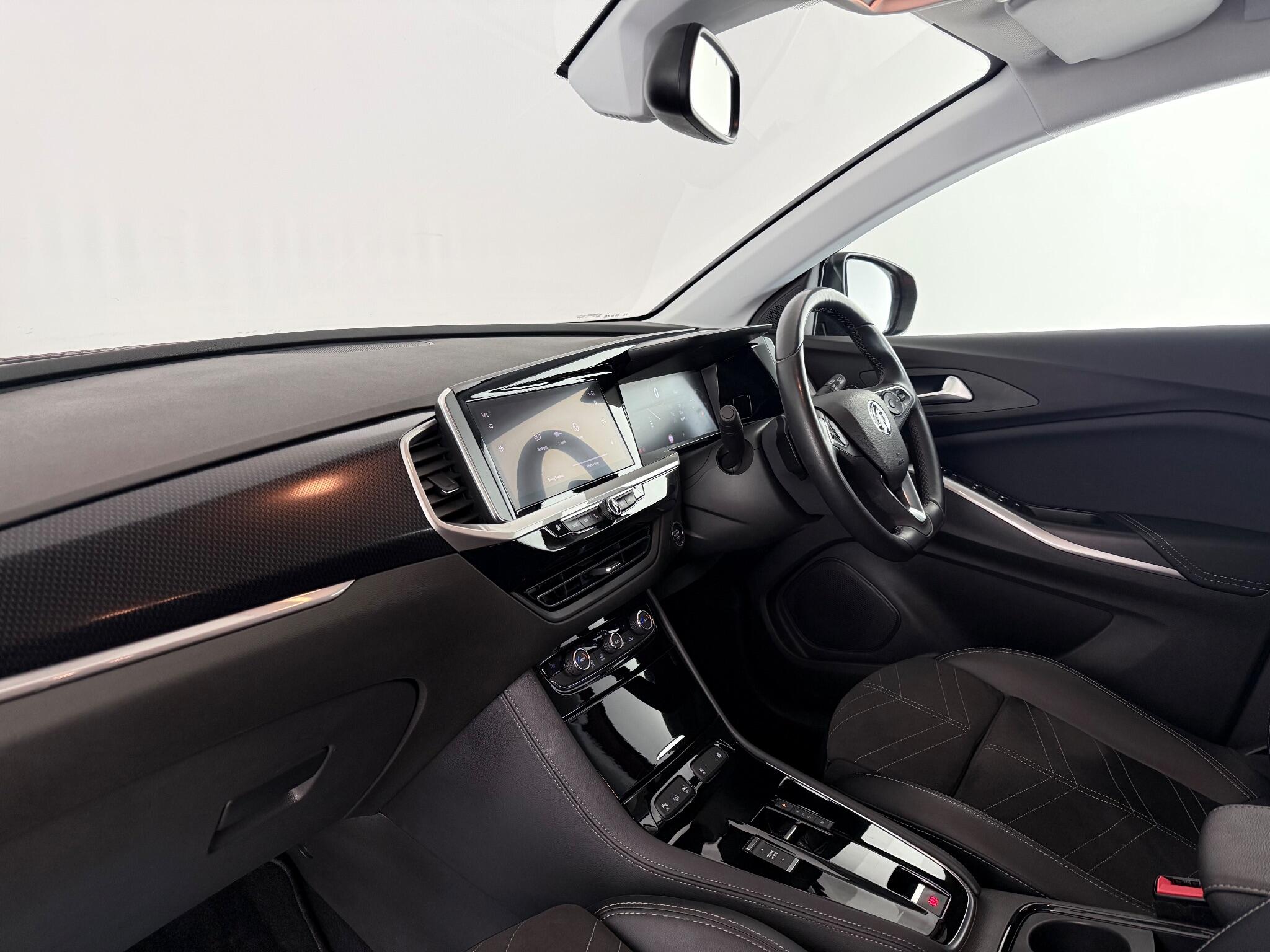 Vauxhall Grandland view 14