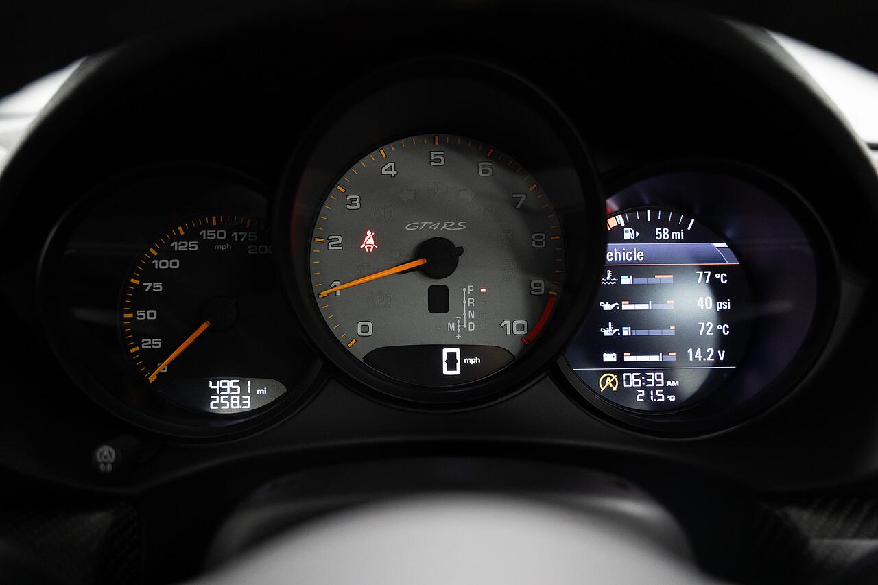 Porsche Cayman view 8