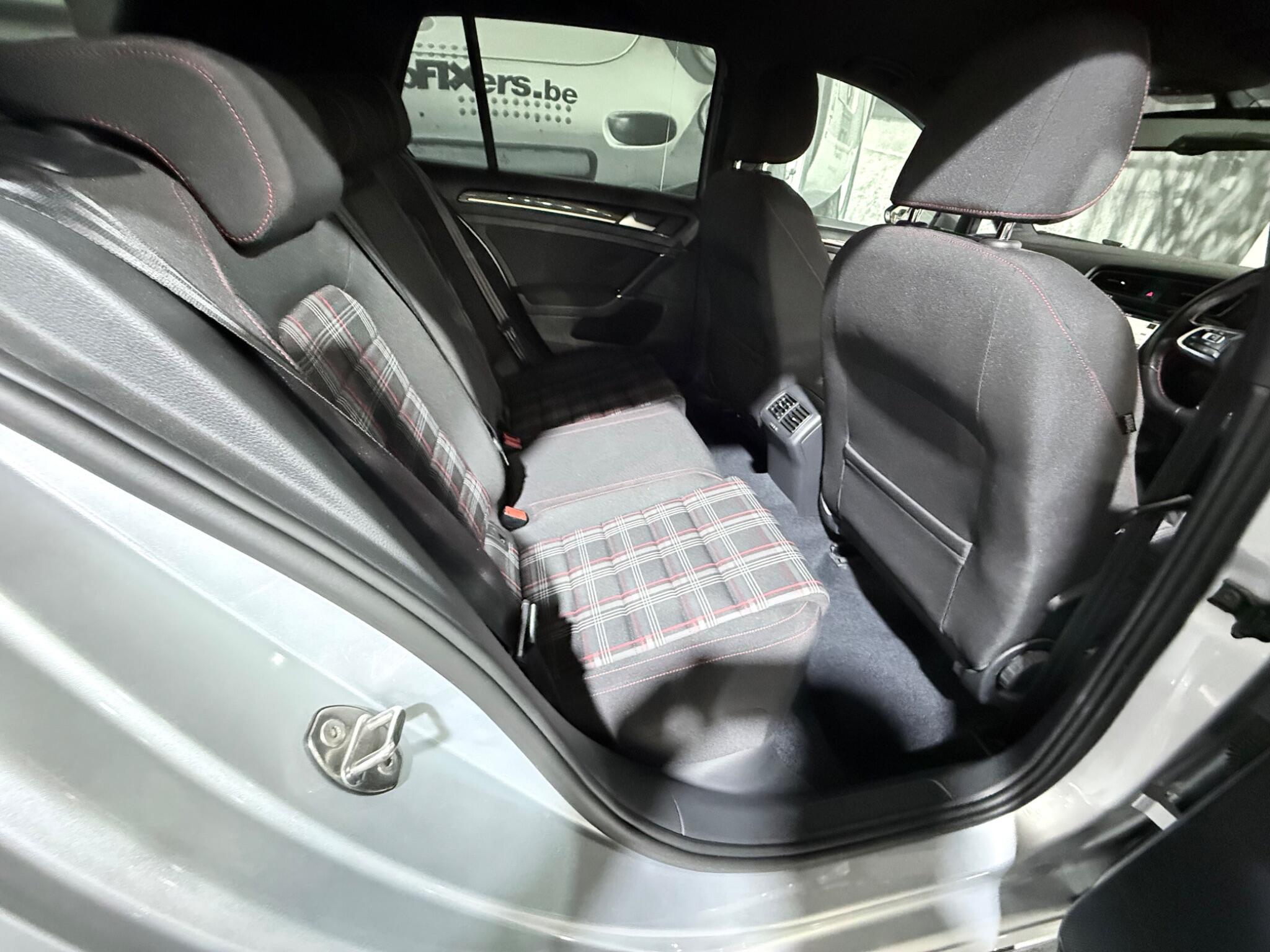 Volkswagen Golf view 14