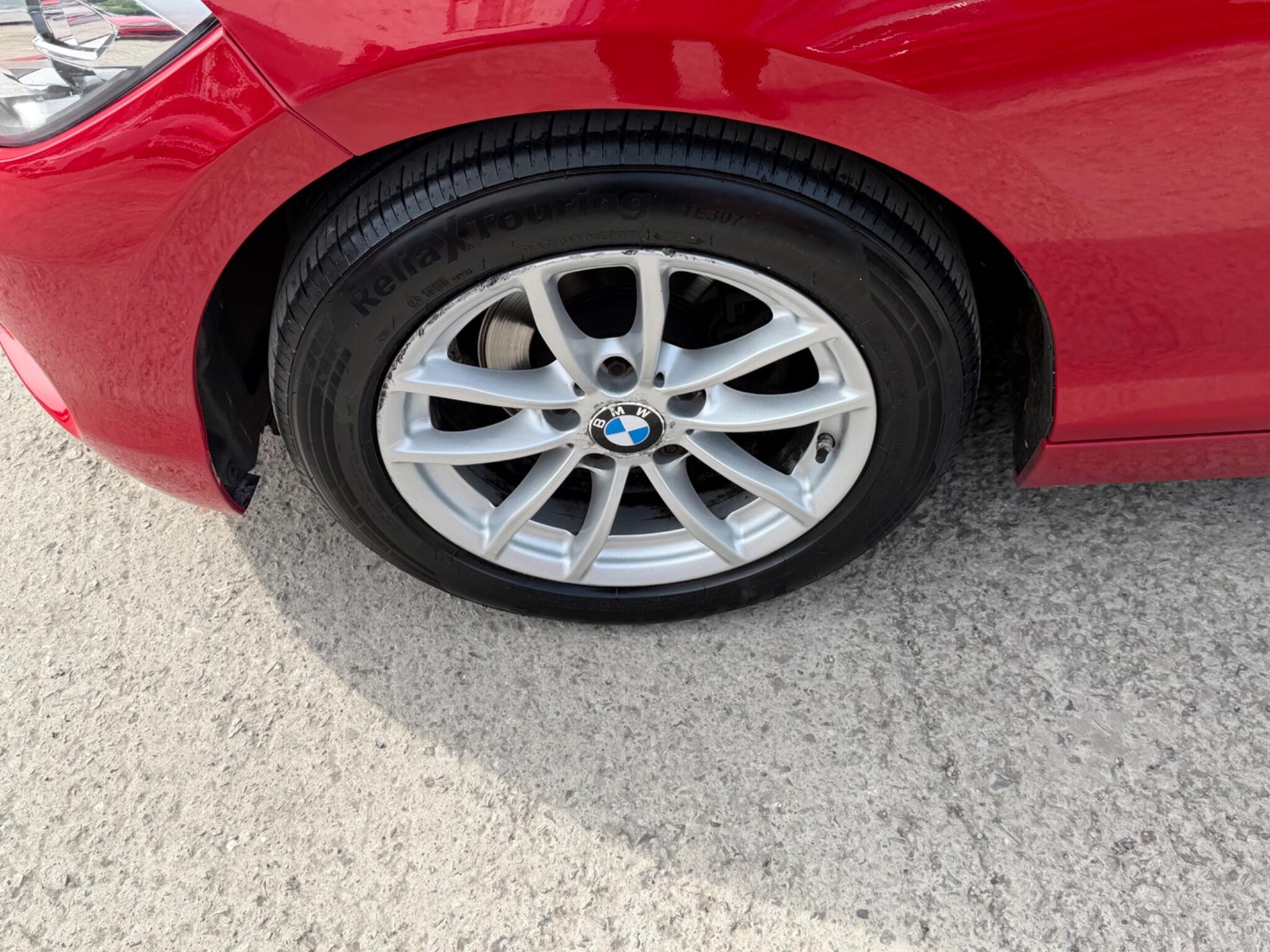BMW 1 Series view 42