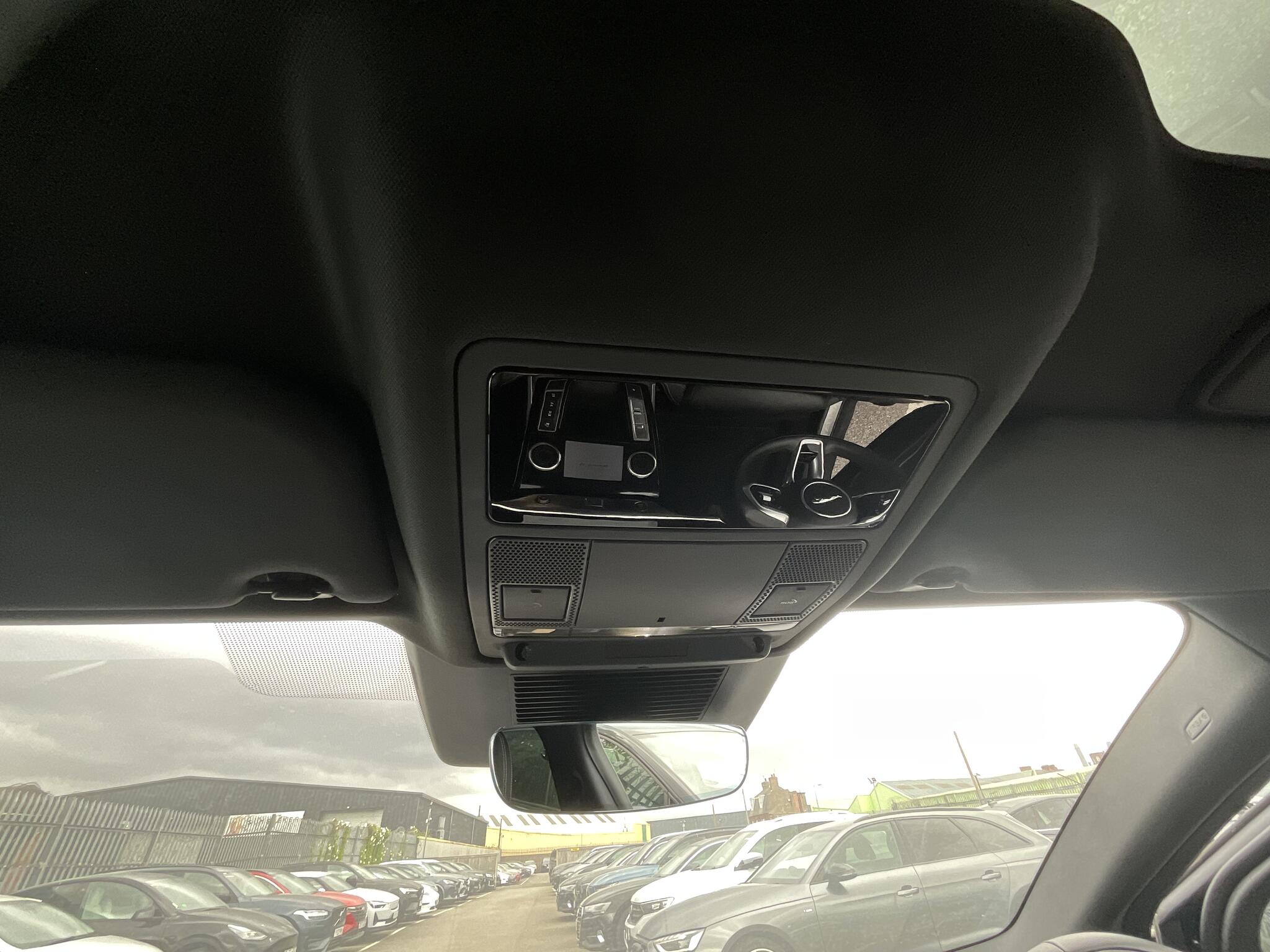 Jaguar I-Pace view 28