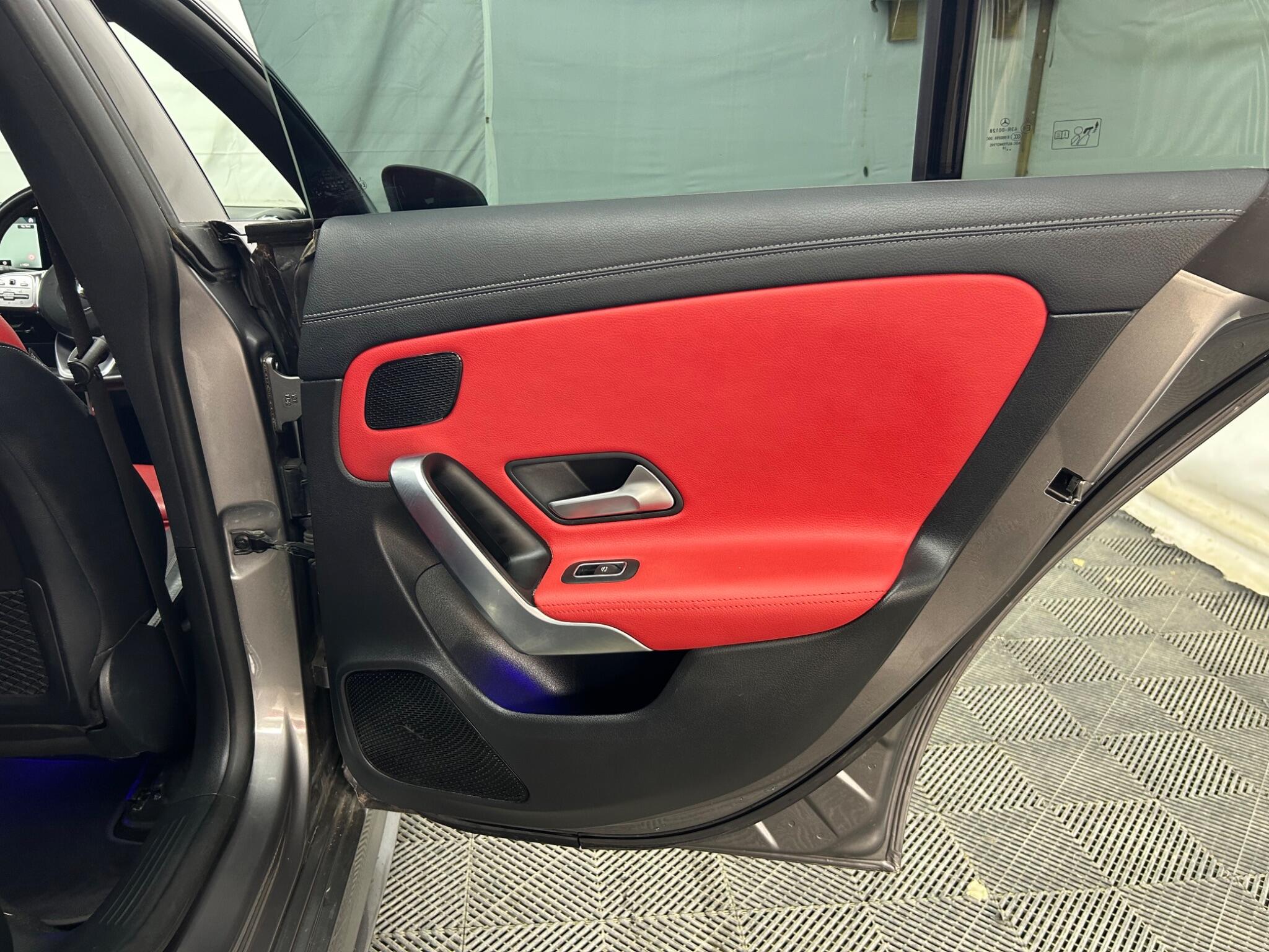 Mercedes-Benz Cla view 30
