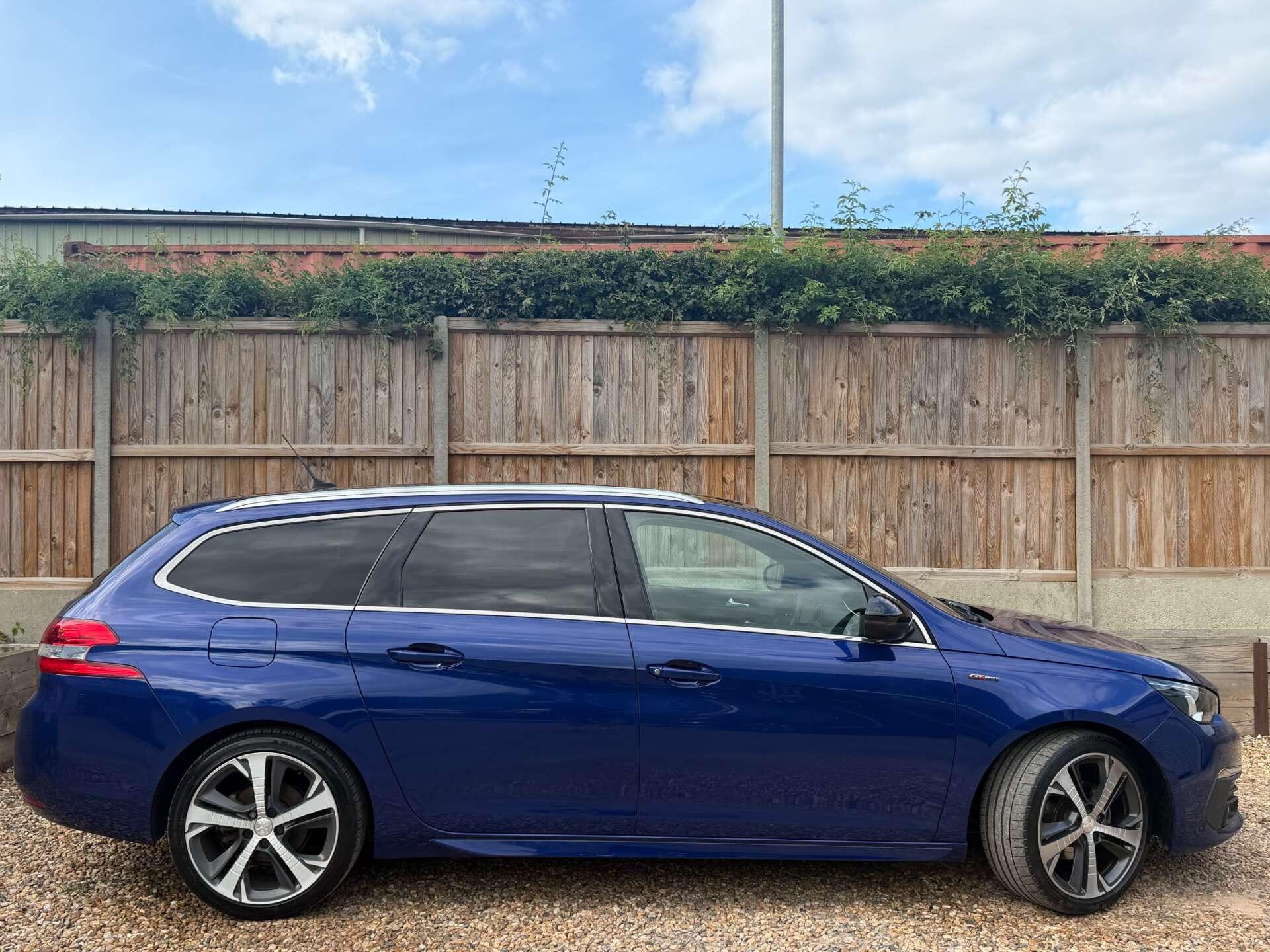 Peugeot 308 SW view 12