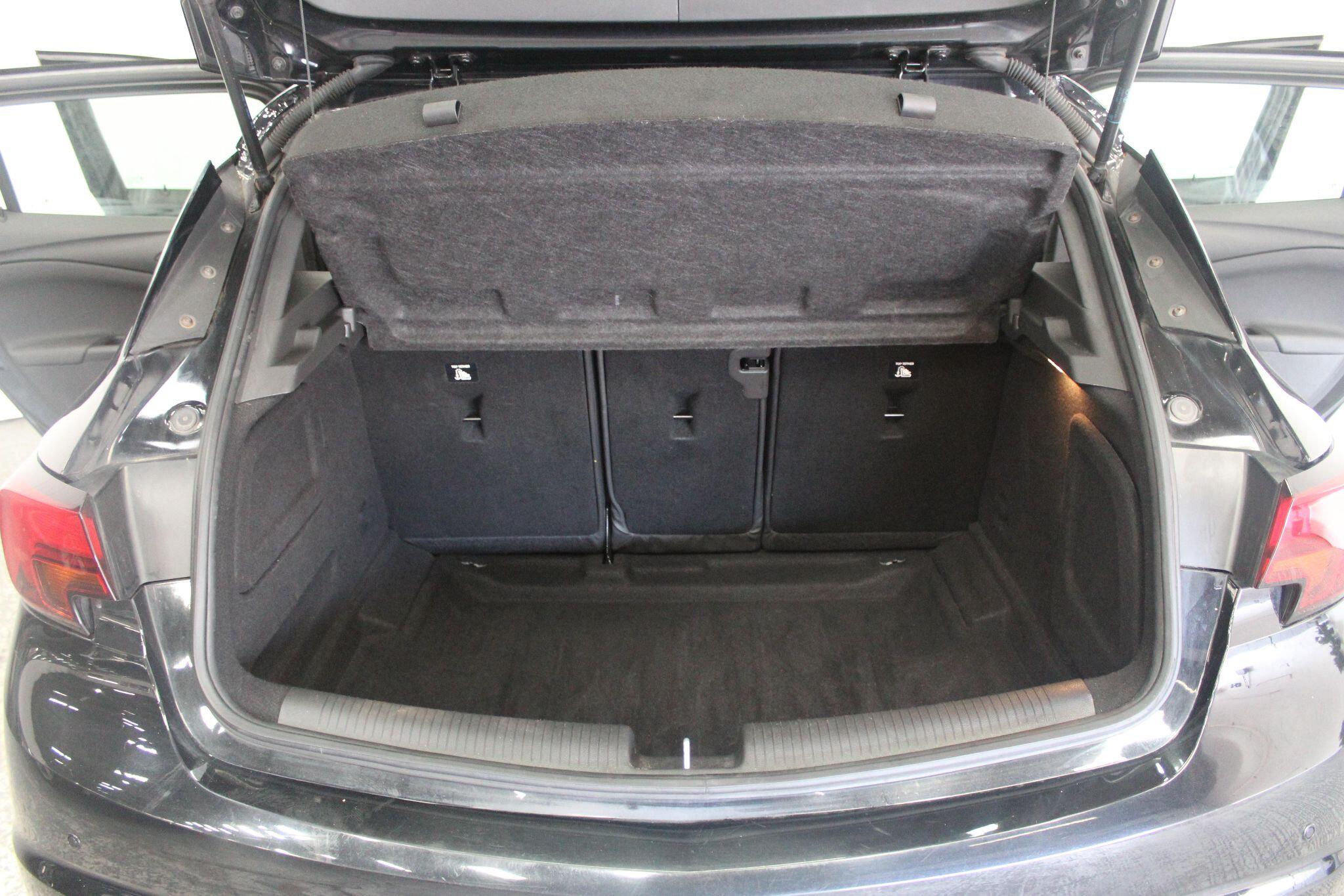 Vauxhall Astra view 23