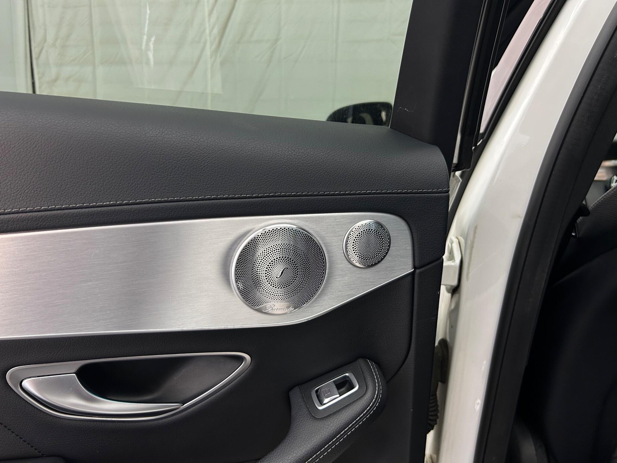 Mercedes-Benz C Class view 54