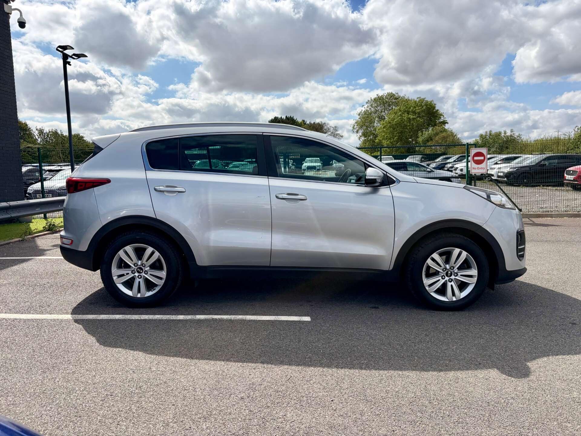 Kia Sportage view 9