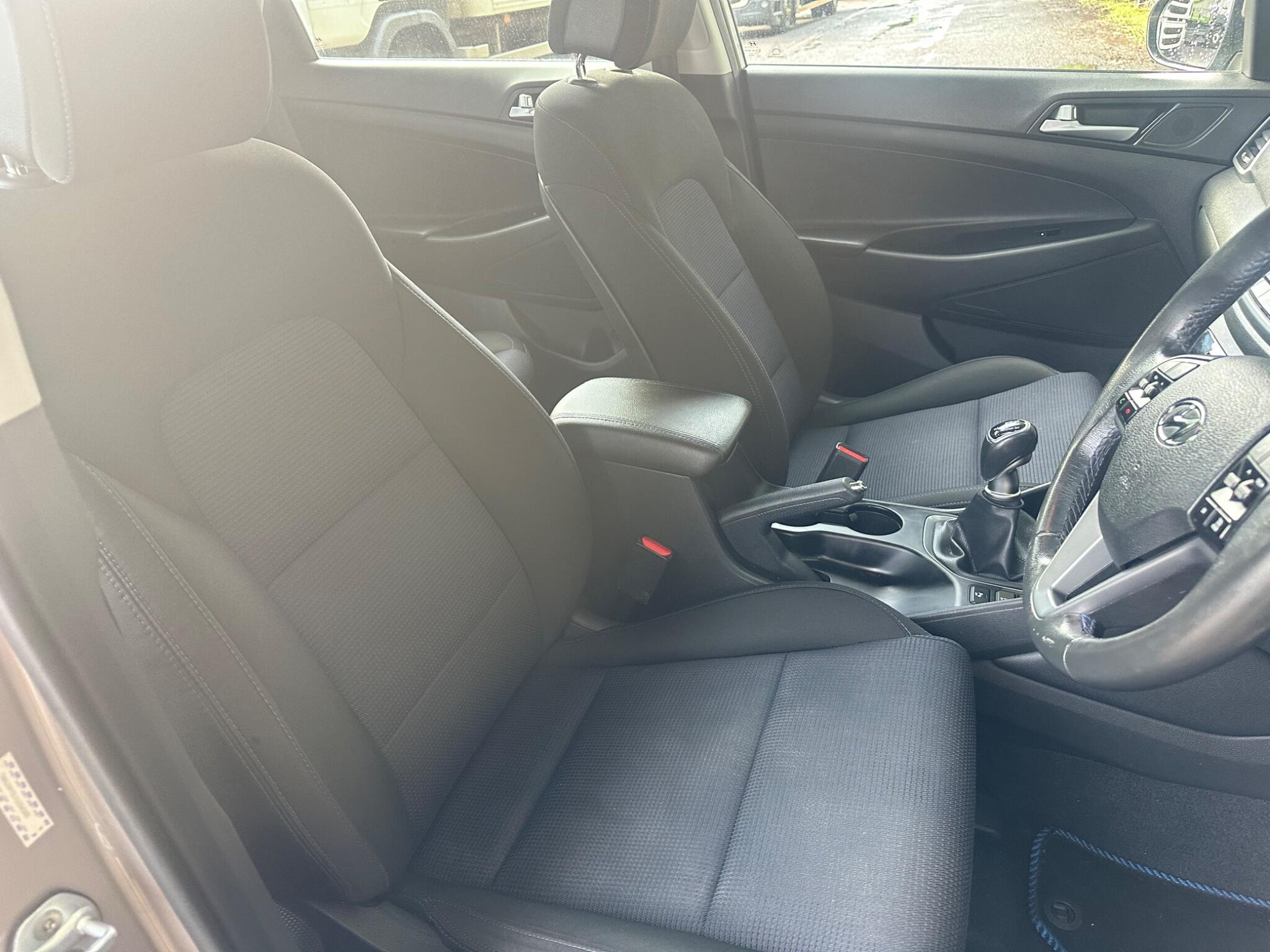 Hyundai Tucson view 12