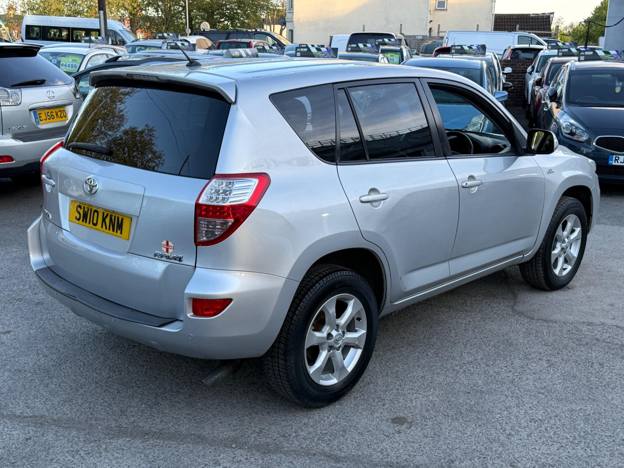 Toyota RAV4 - Image 19