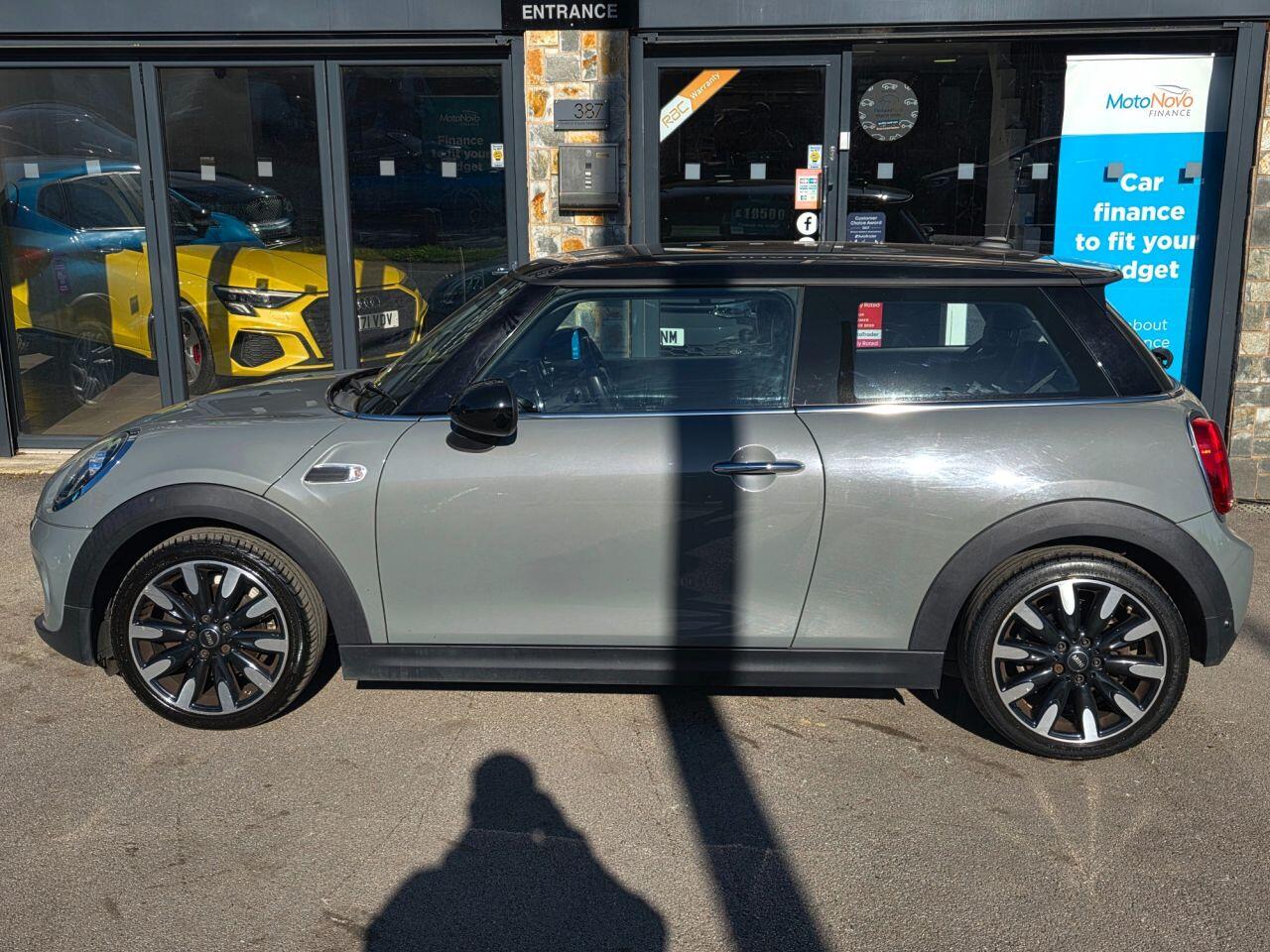 Mini Cooper view 21