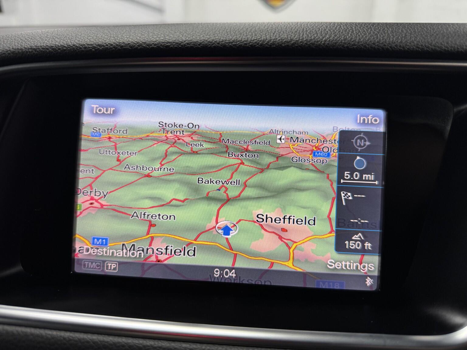 Audi Q5 view 5