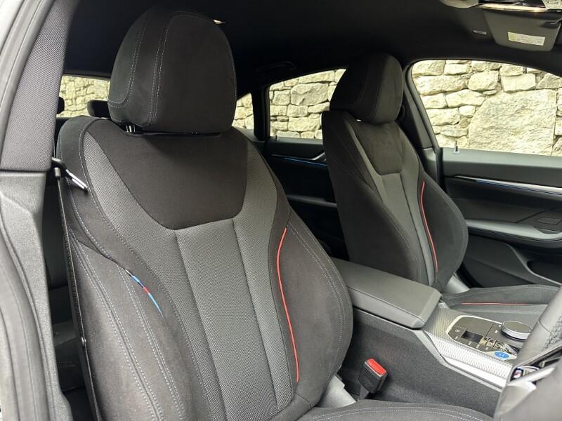 BMW i4 view 60