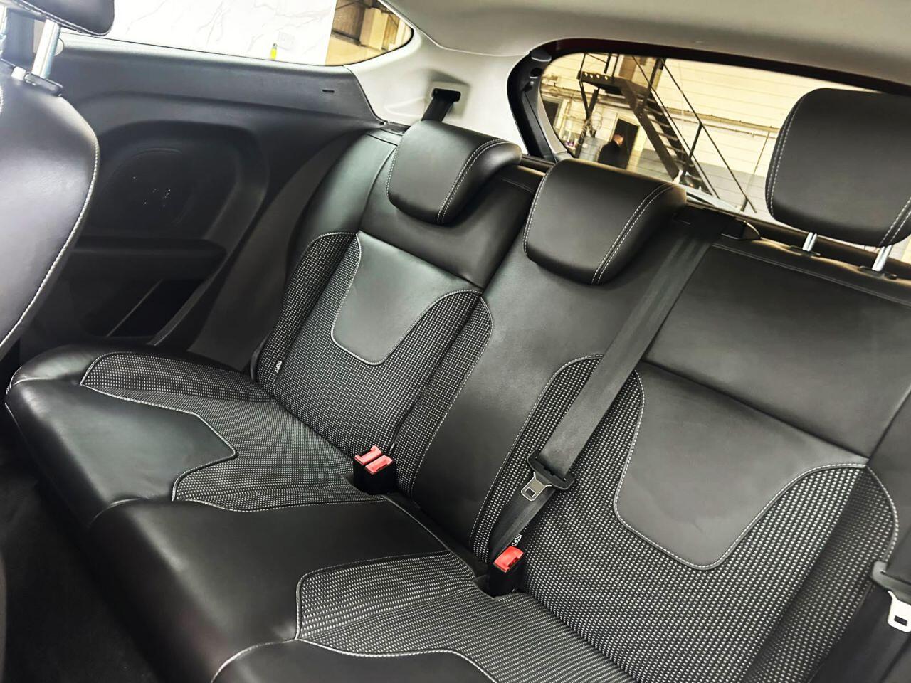 Ford Fiesta view 20