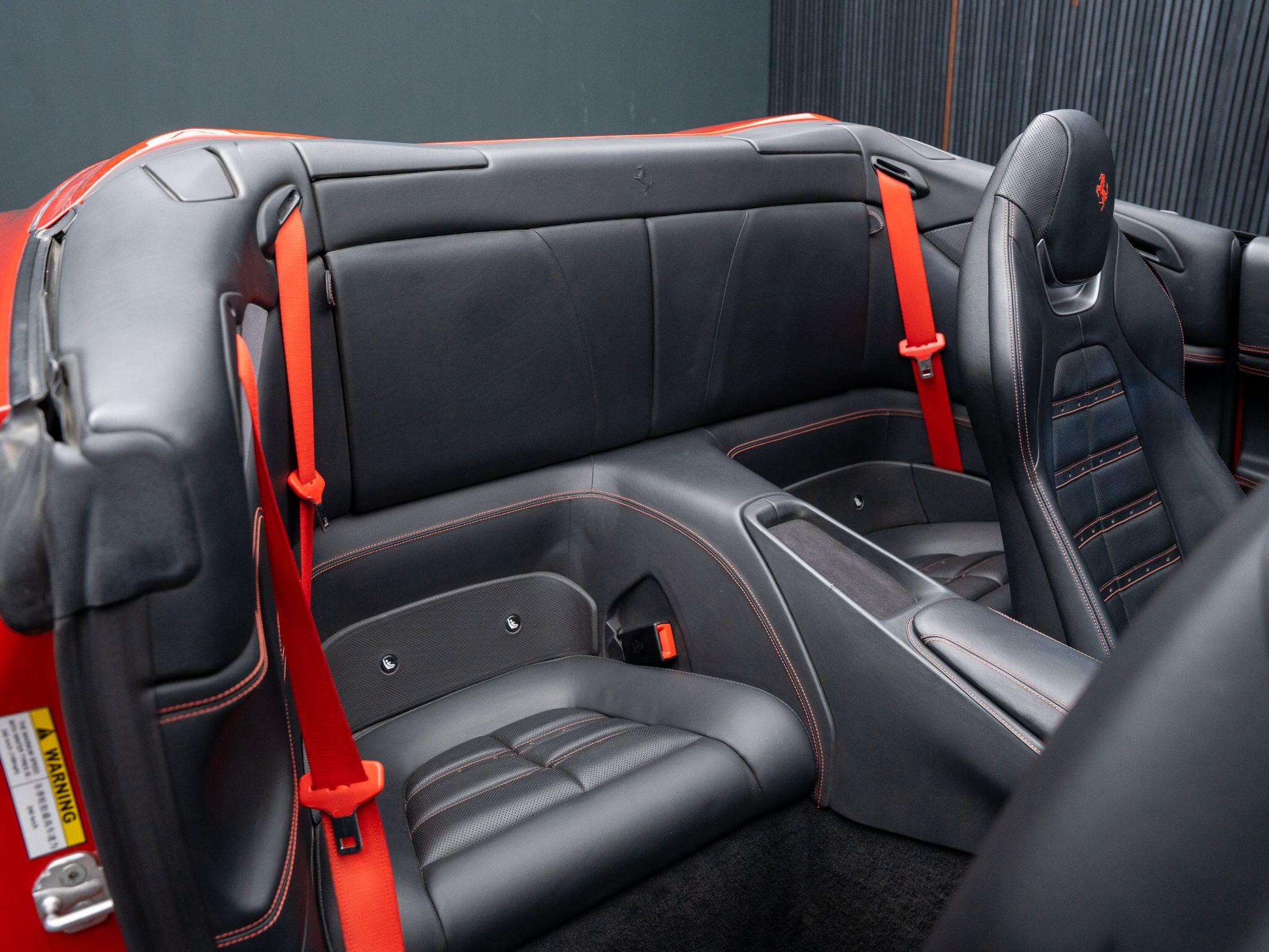 Ferrari Portofino view 18
