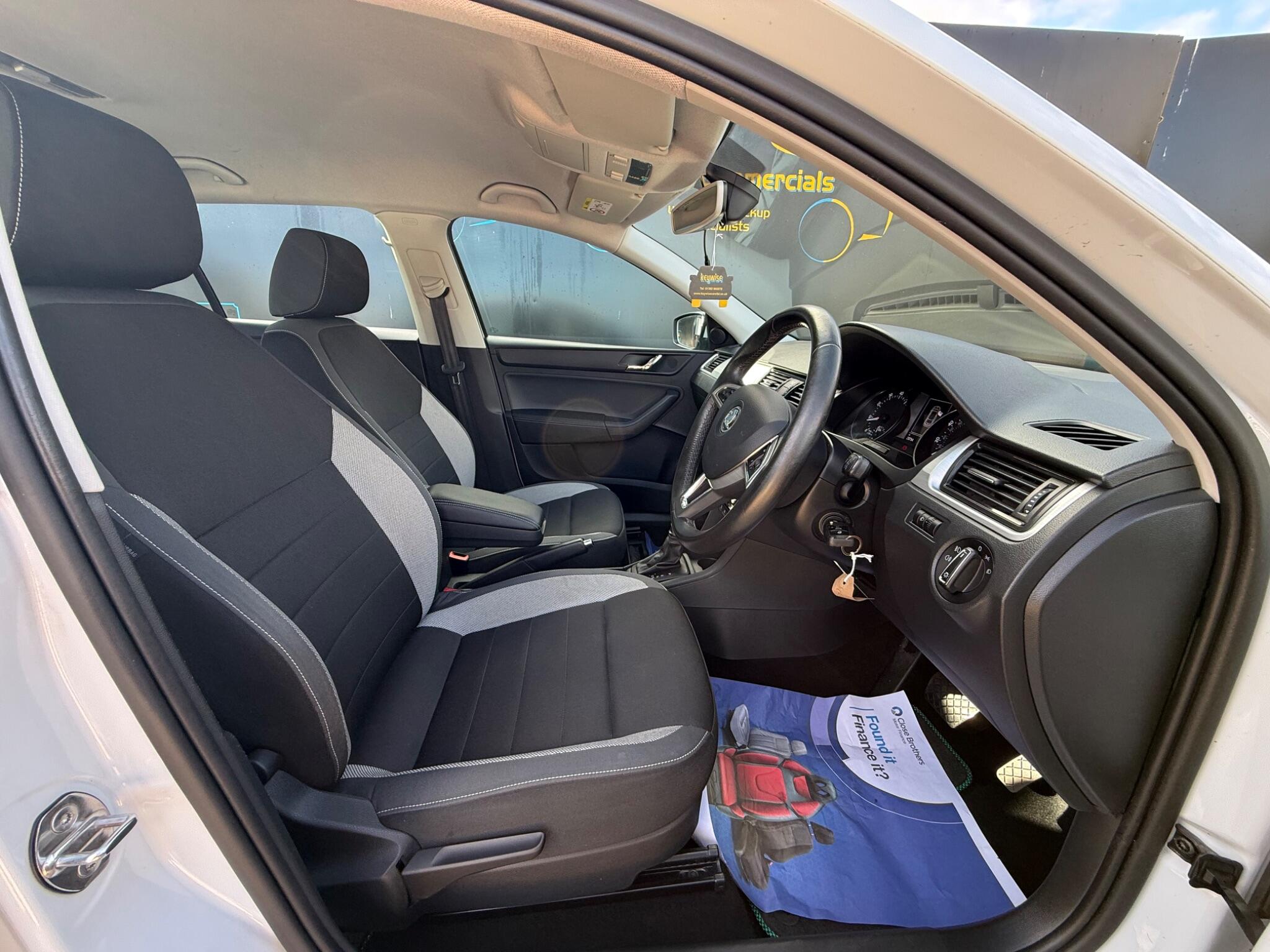 Skoda Rapid view 17