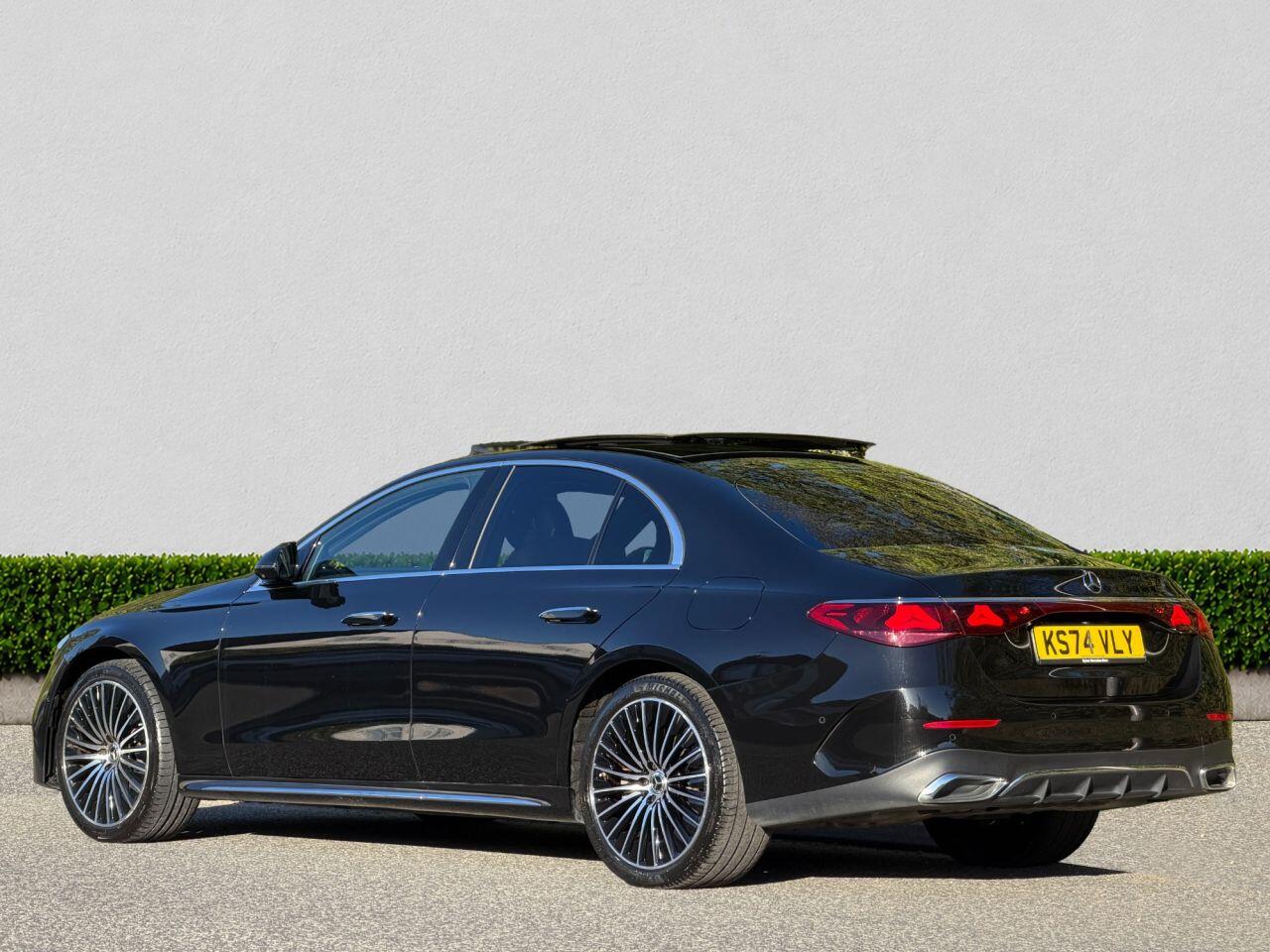 Mercedes-Benz E-Class view 5
