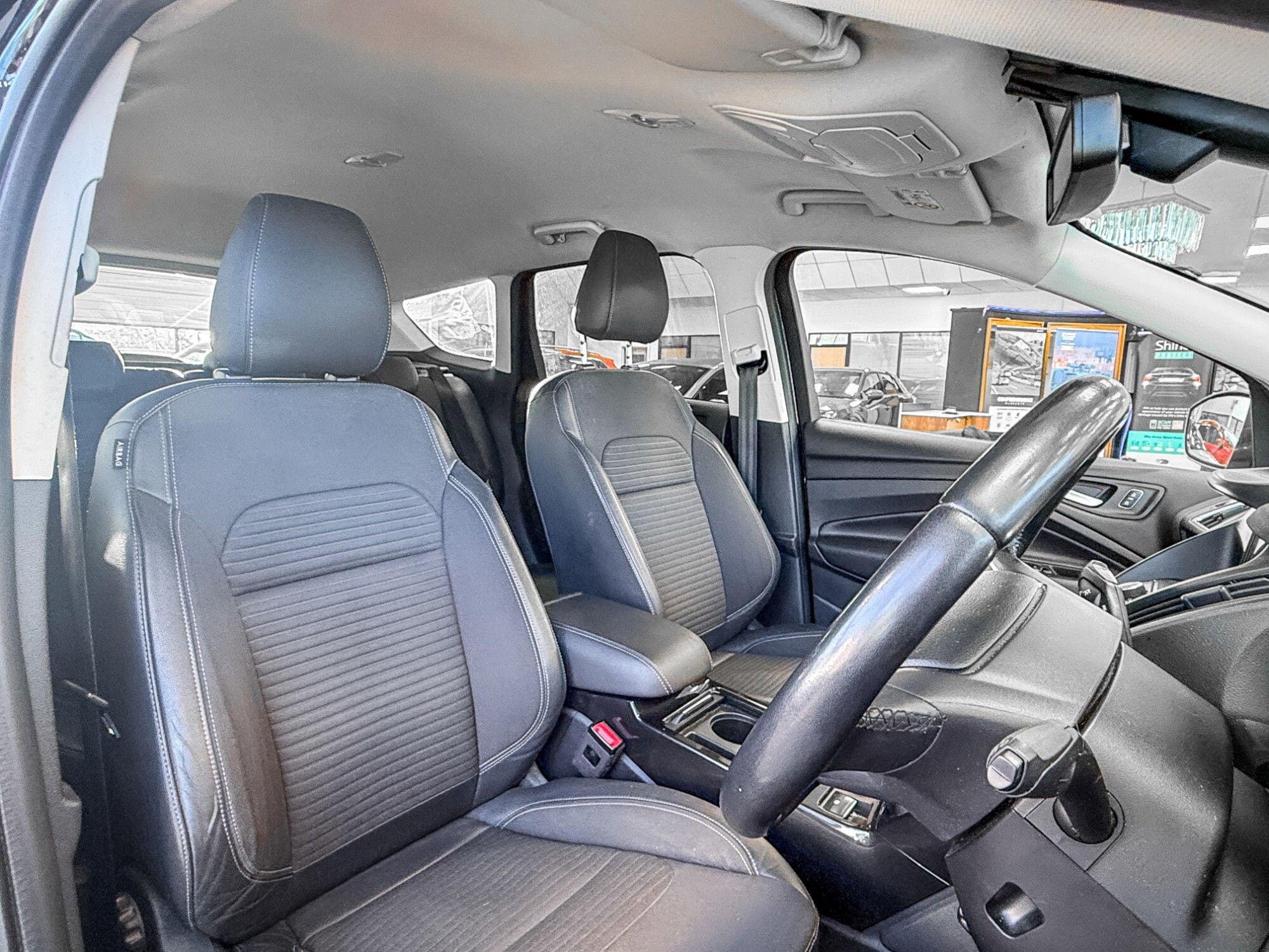 Ford Kuga view 4