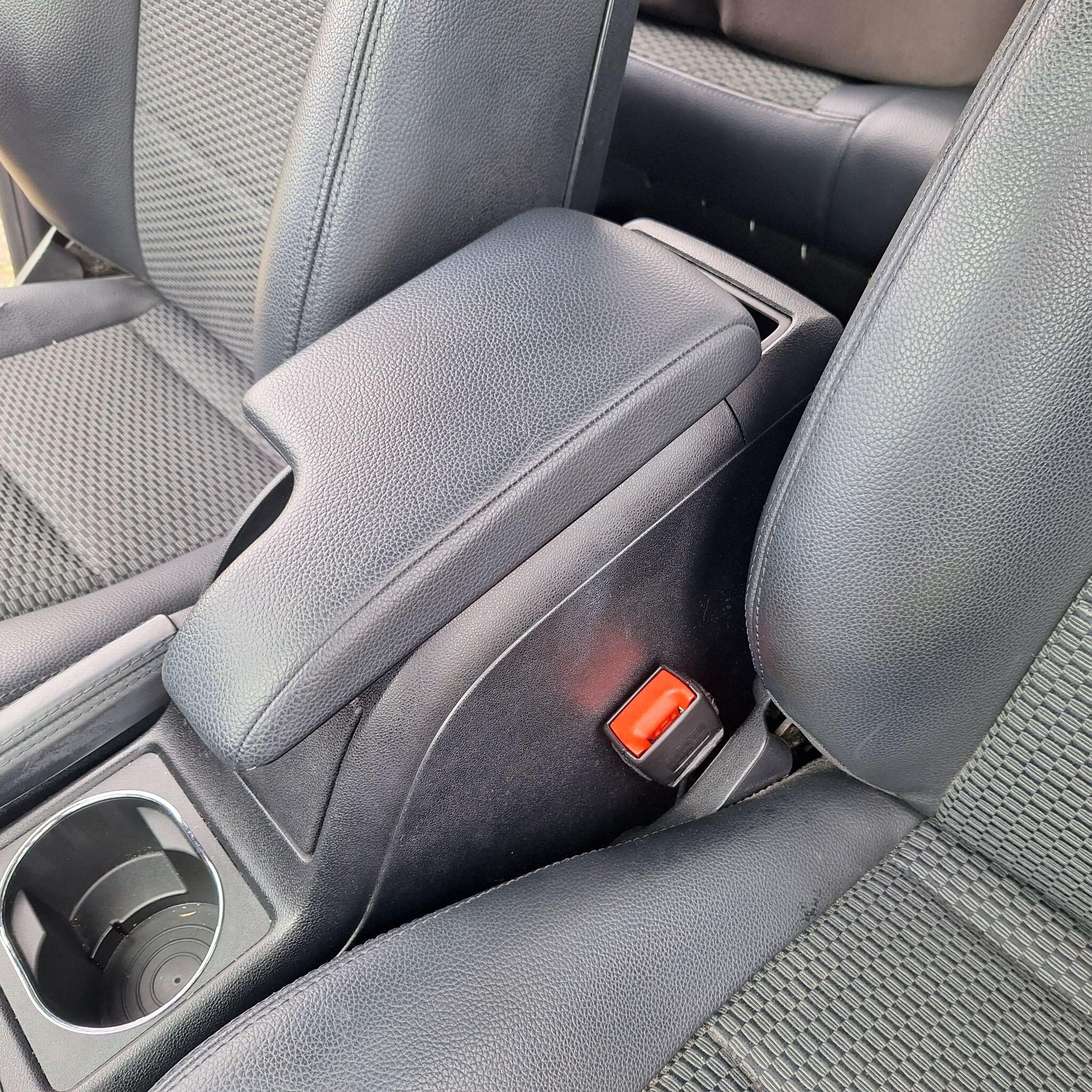 Mercedes-Benz B-Class view 15