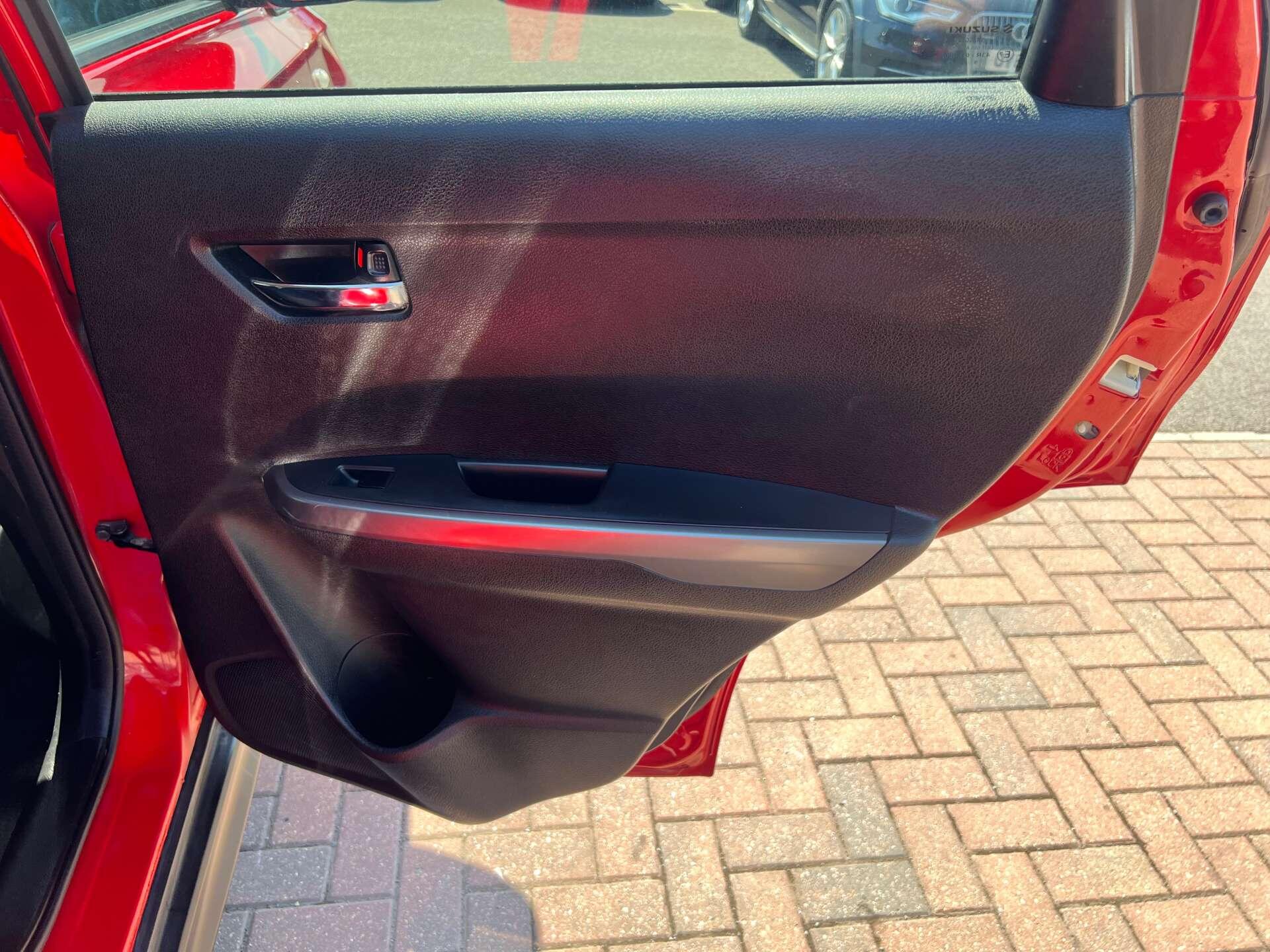 Suzuki Vitara view 50