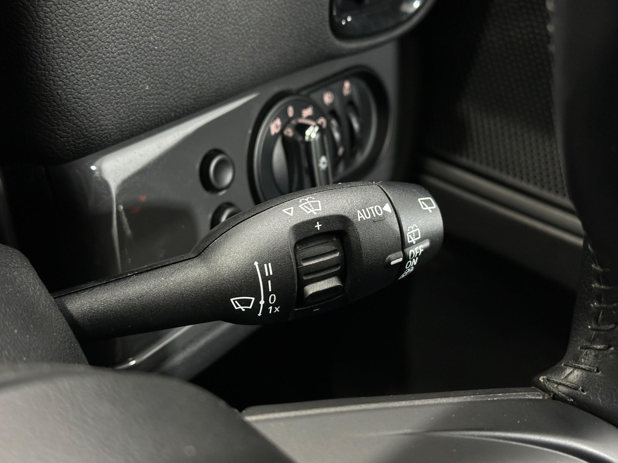 Mini Countryman view 17