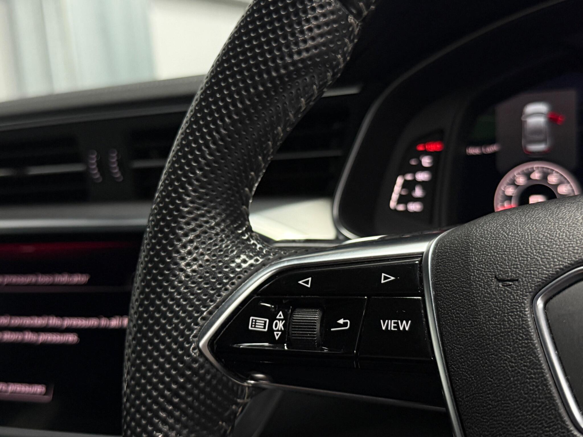 Audi A6 view 23