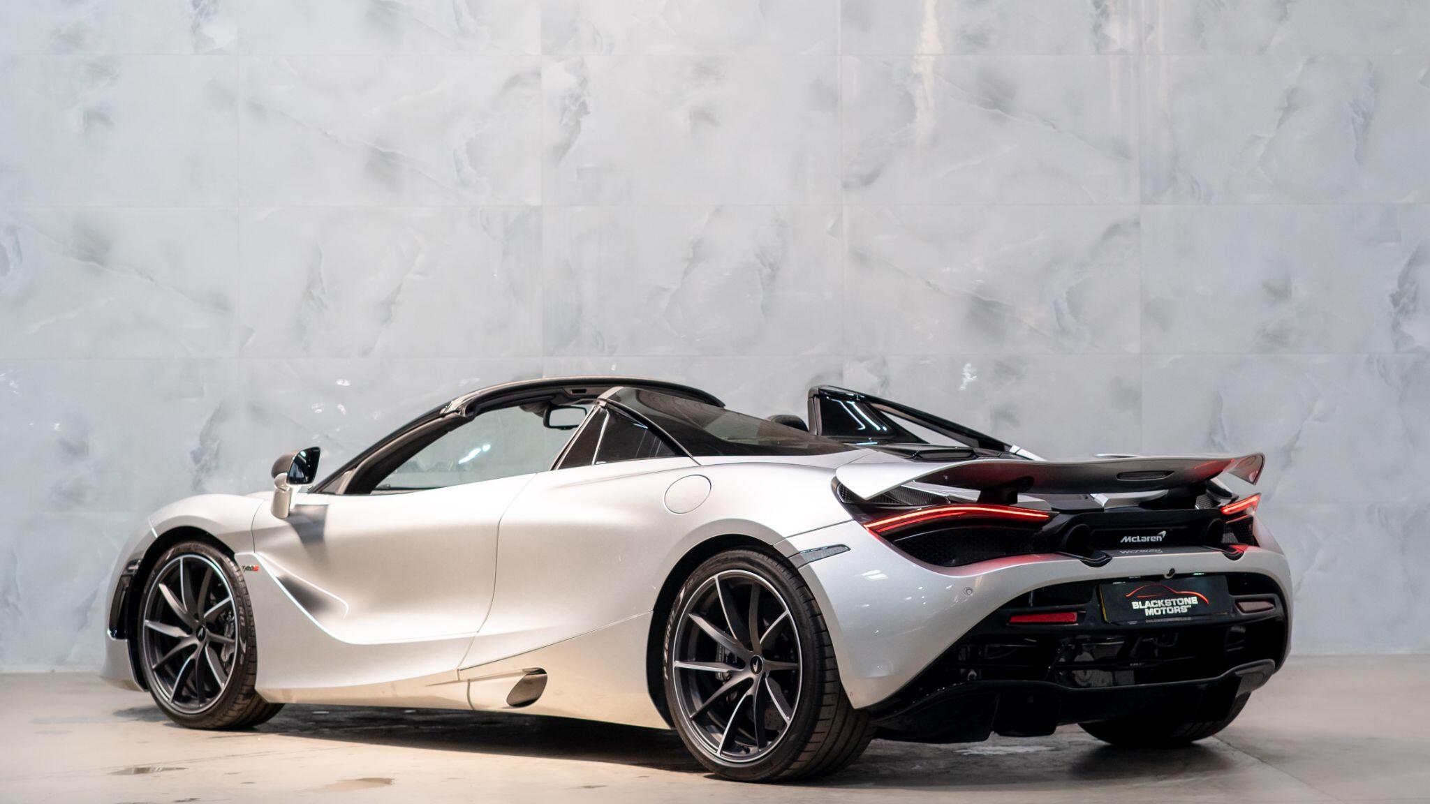 Mclaren 720s view 7