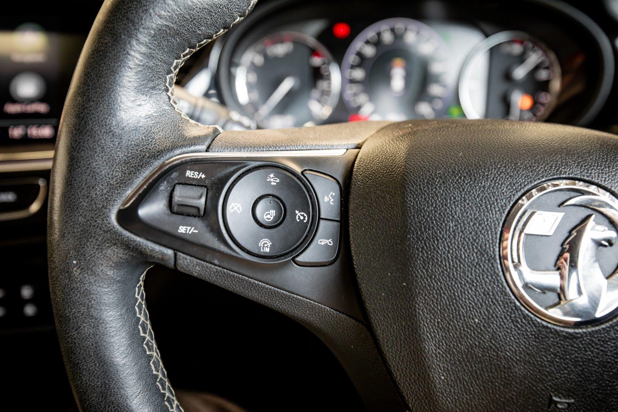 Vauxhall Insignia view 20