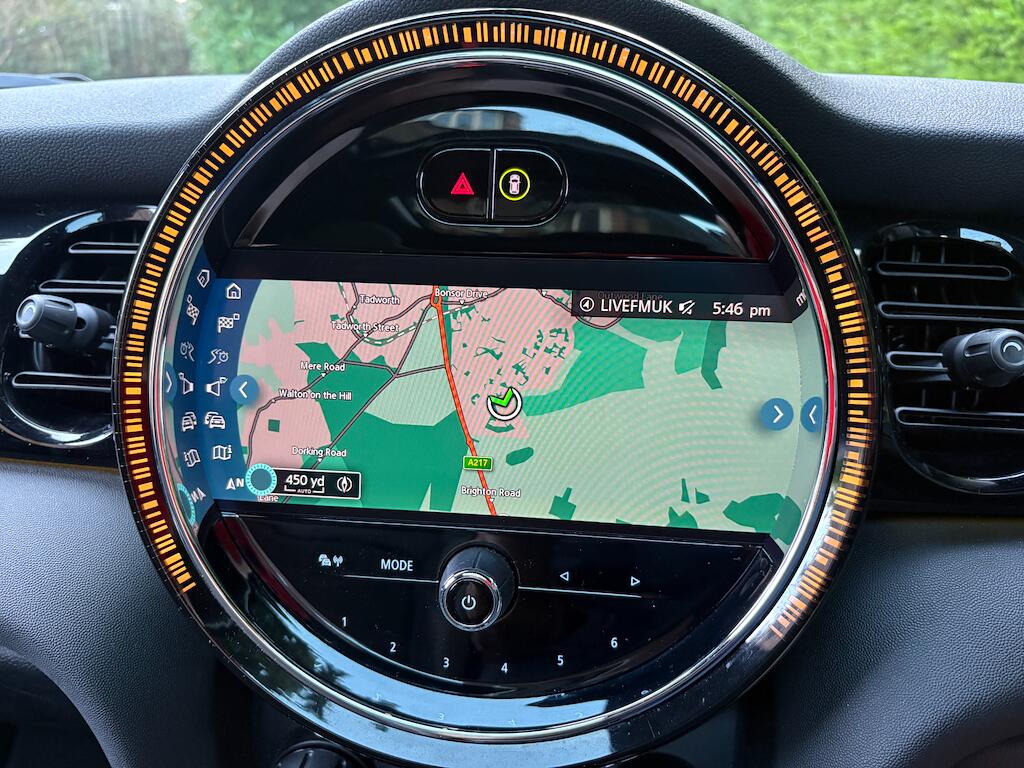 Mini Hatch view 15