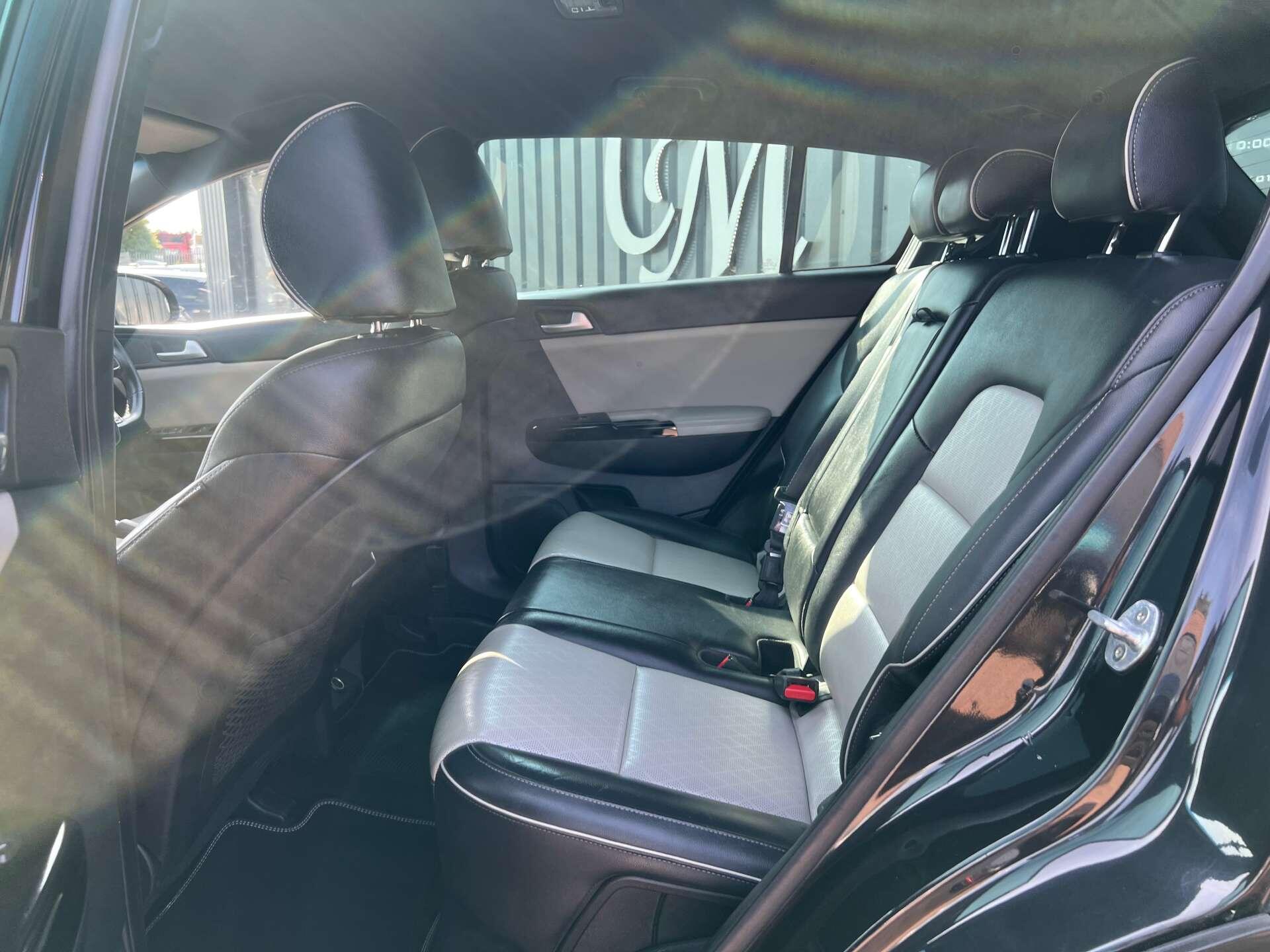 Kia Sportage view 34