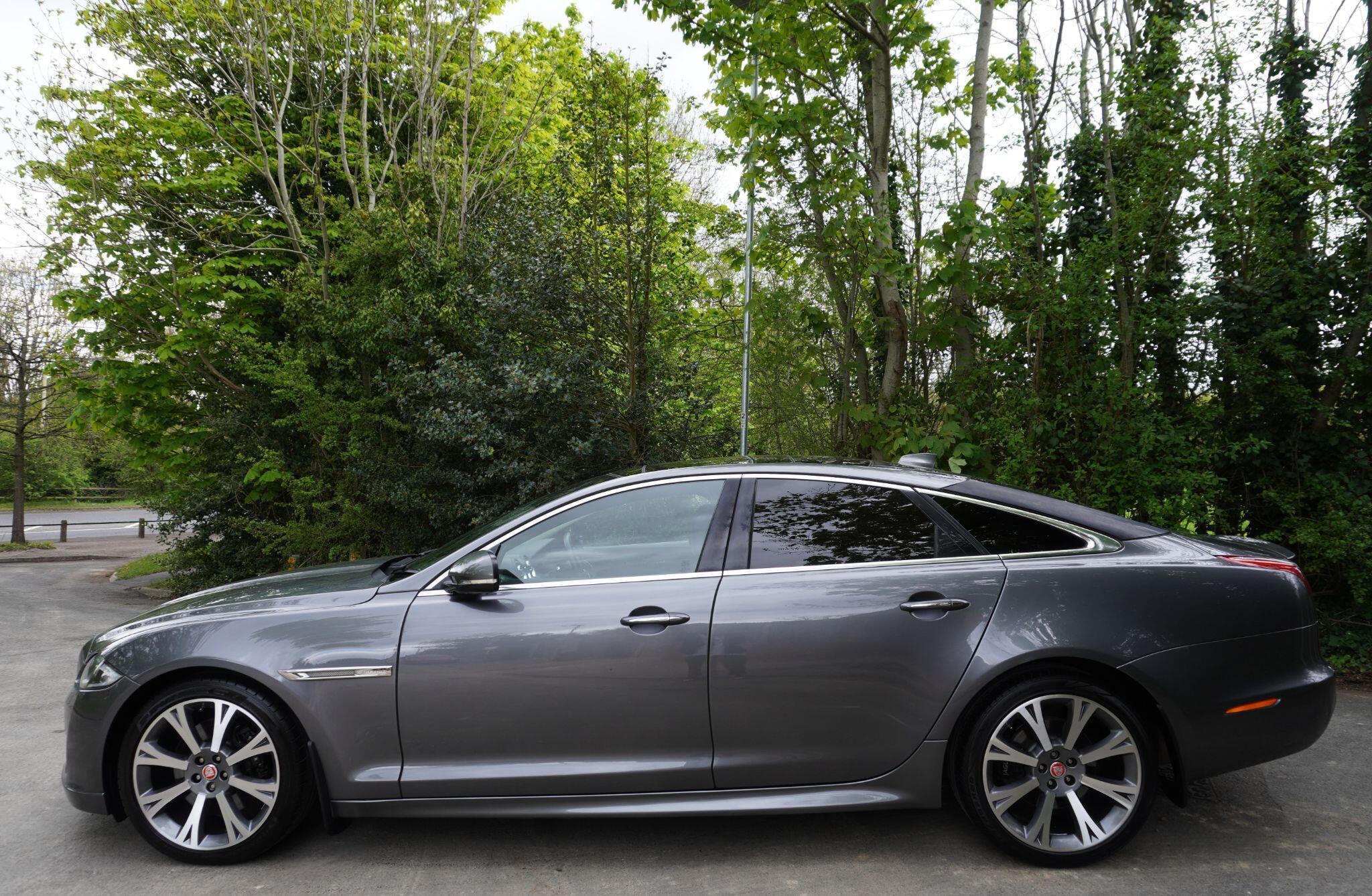 Jaguar XJ view 2