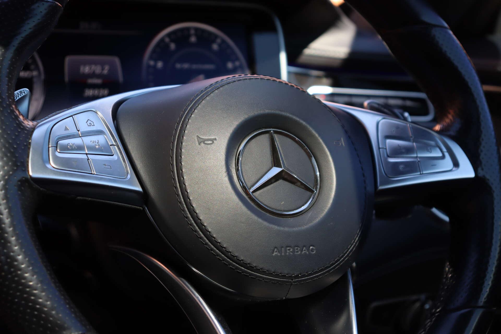 Mercedes-Benz S Class view 27