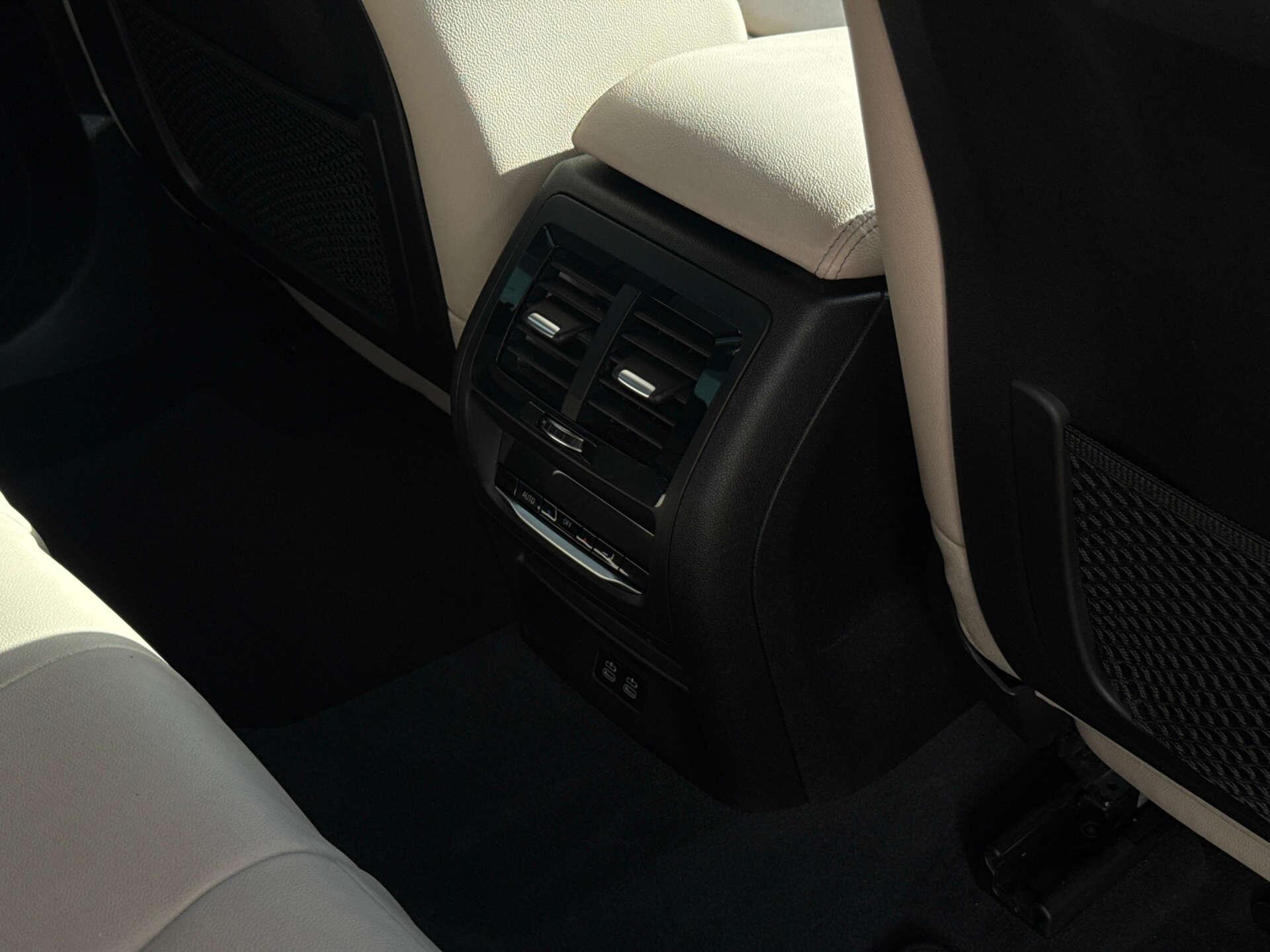 BMW X4 view 35