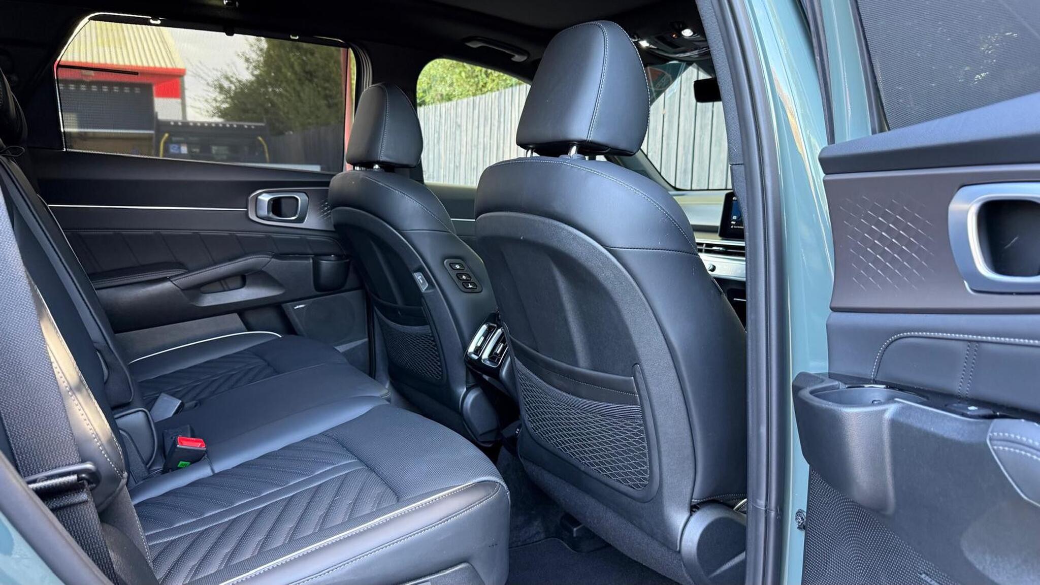 Kia Sorento view 26