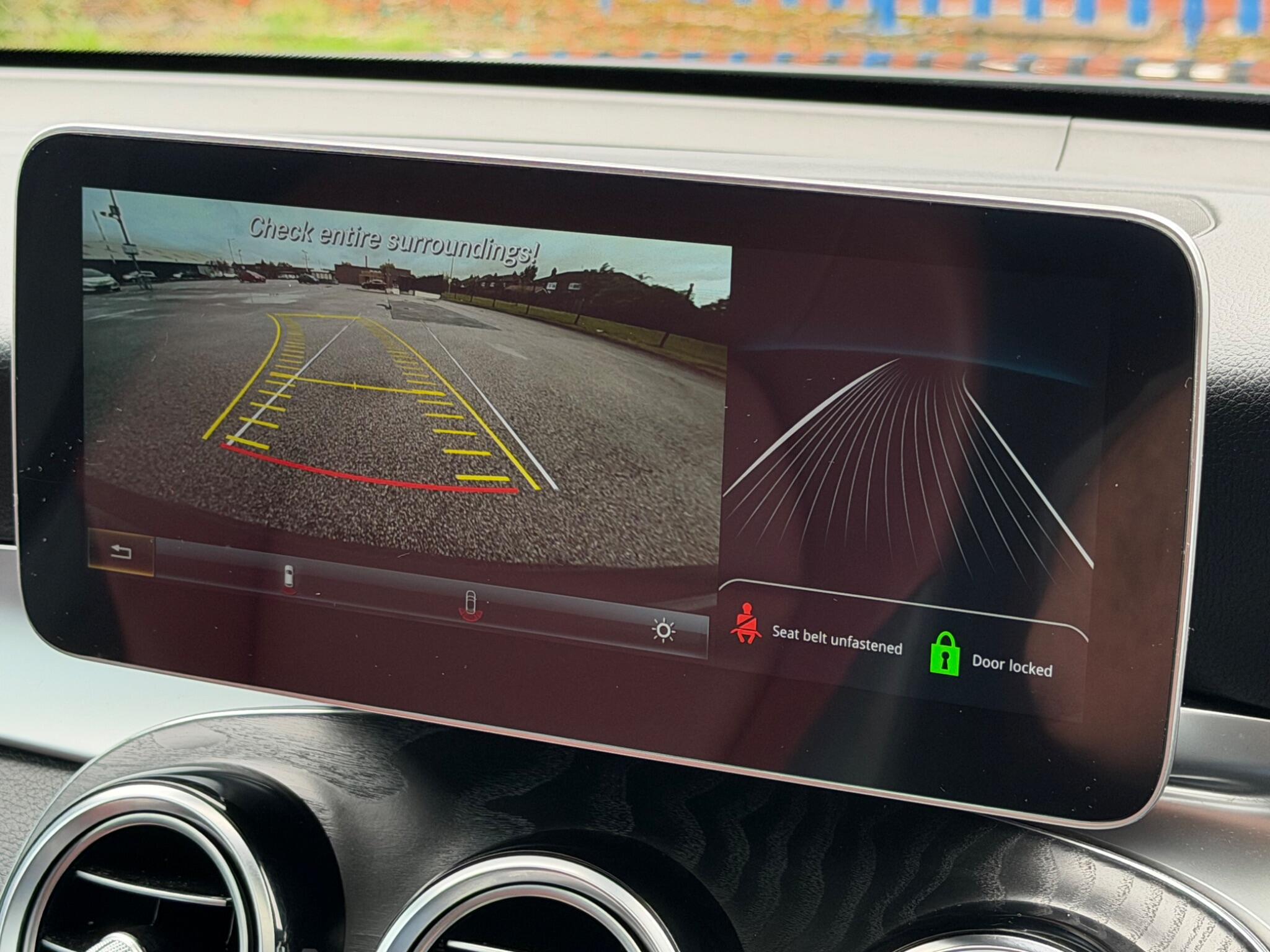 Mercedes-Benz GLC view 26