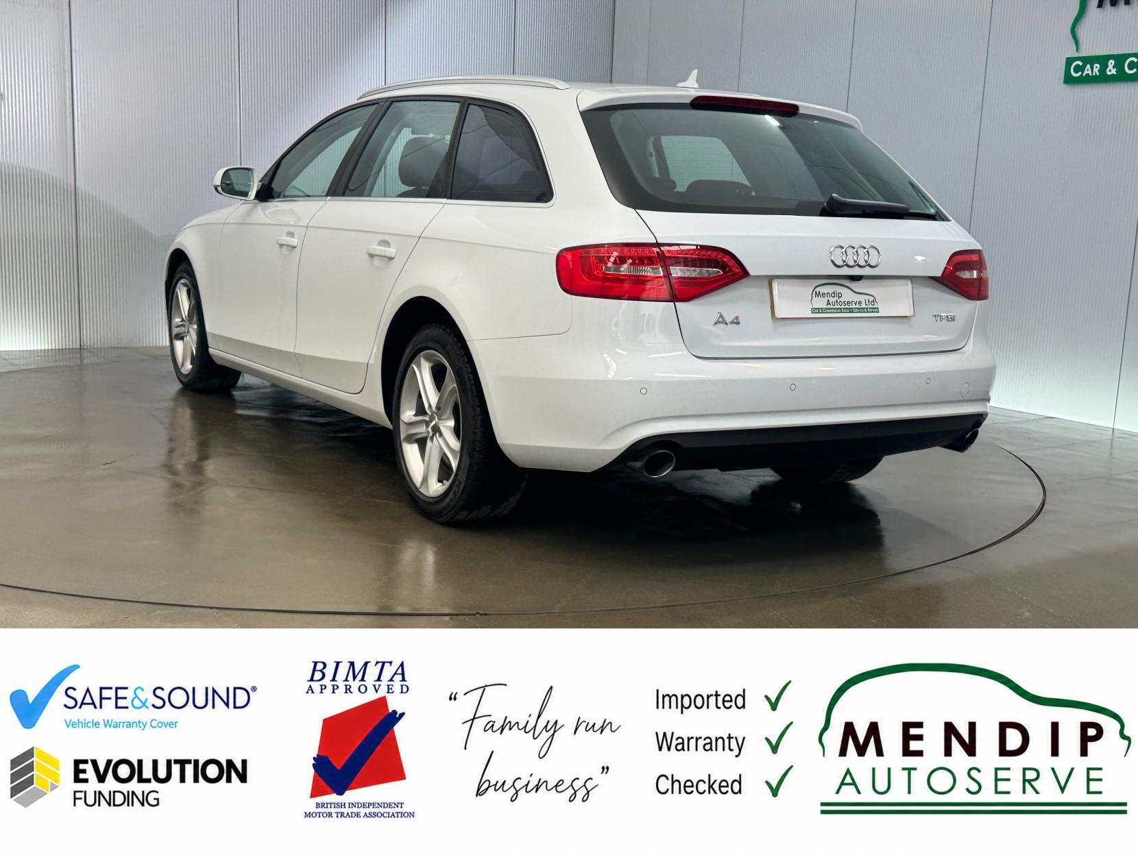 Audi A4 Avant view 21