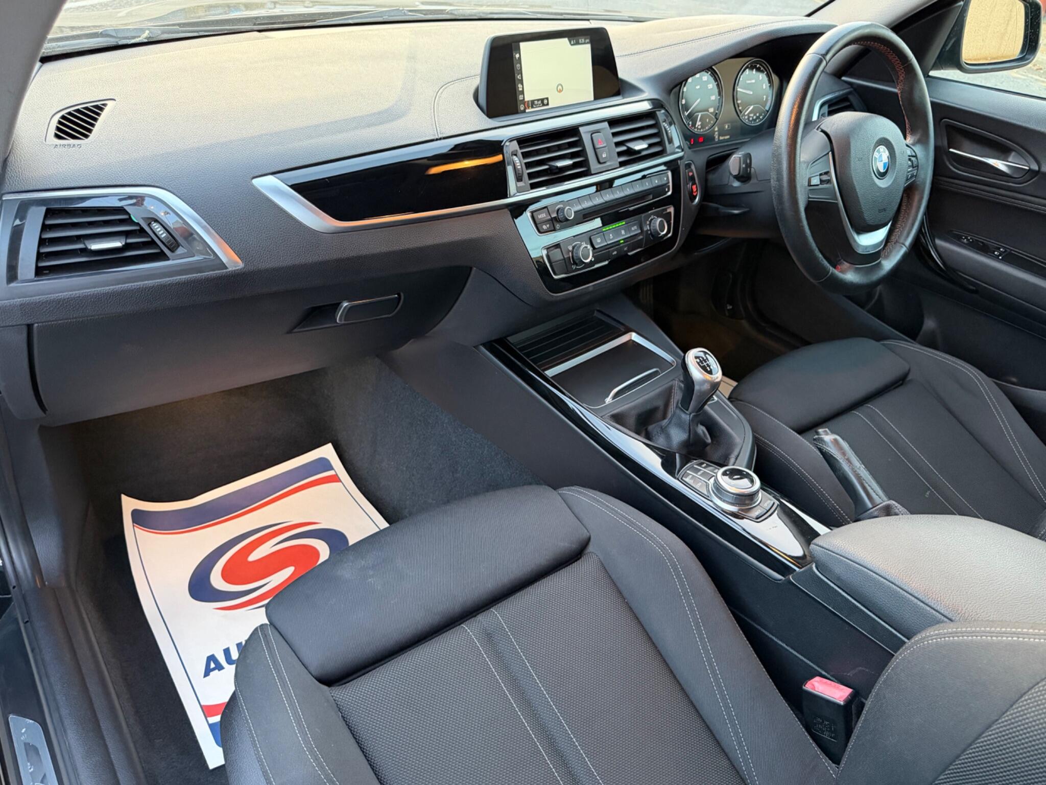 BMW 1 Series view 11