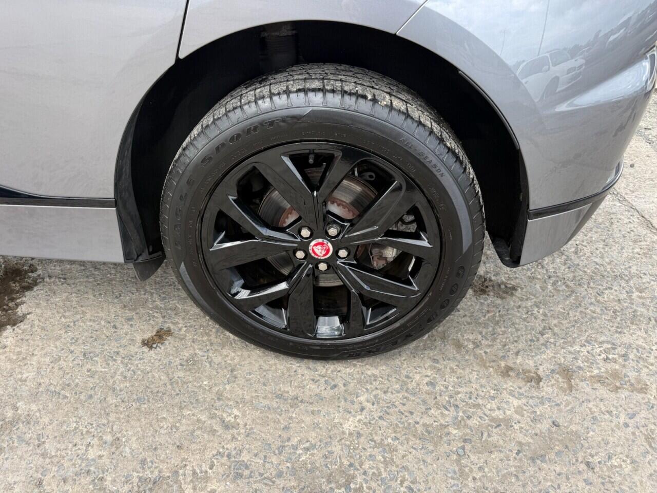 Jaguar I-Pace view 6