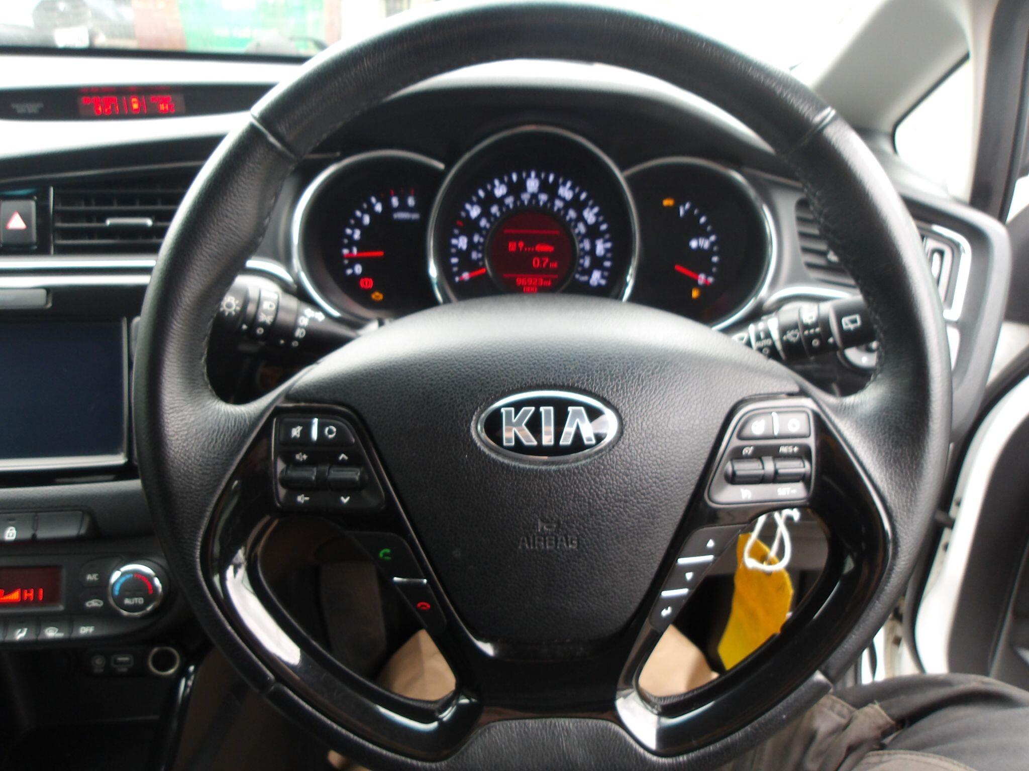 Kia Ceed view 9